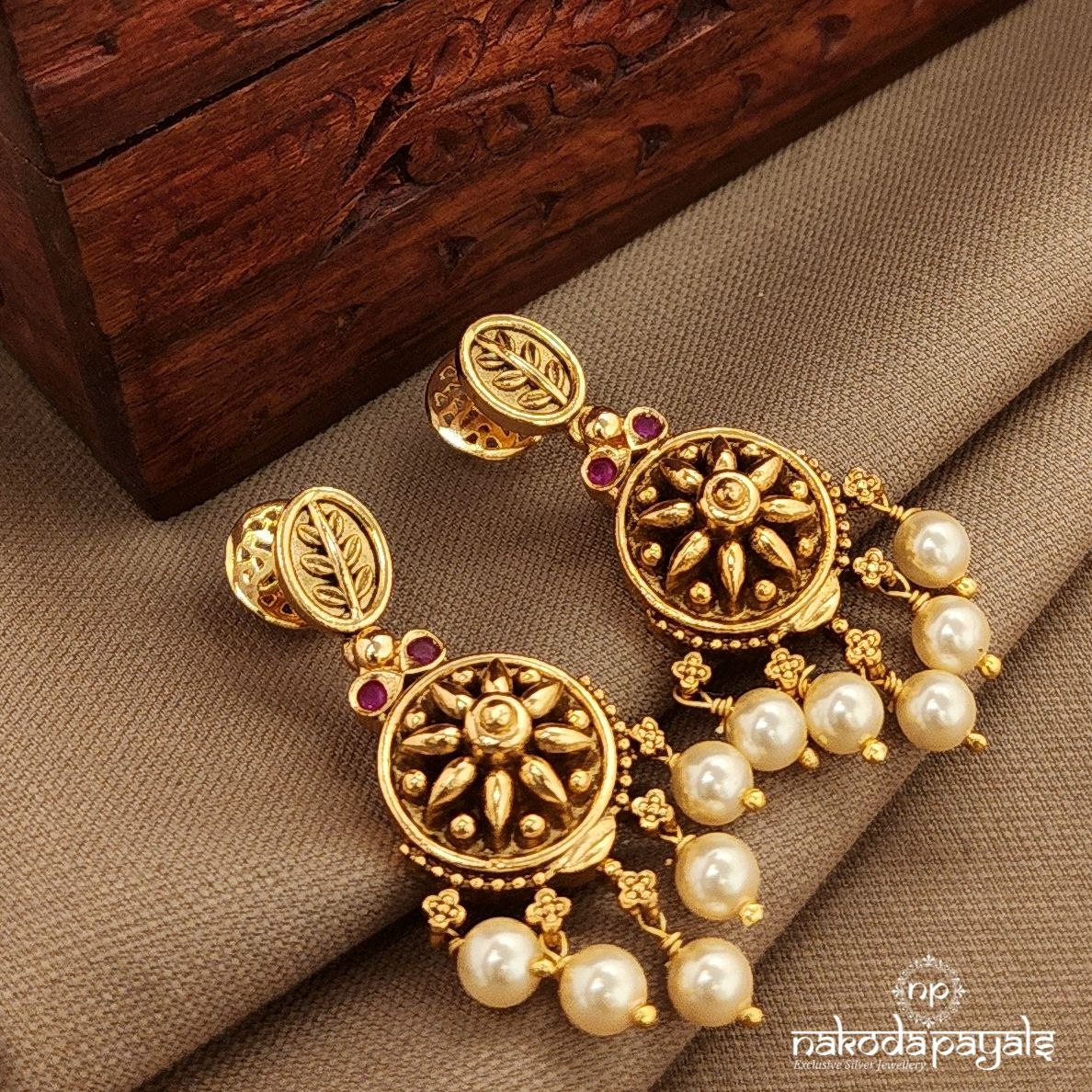 Traditional Pearled Drop Earrings (Ge10445)