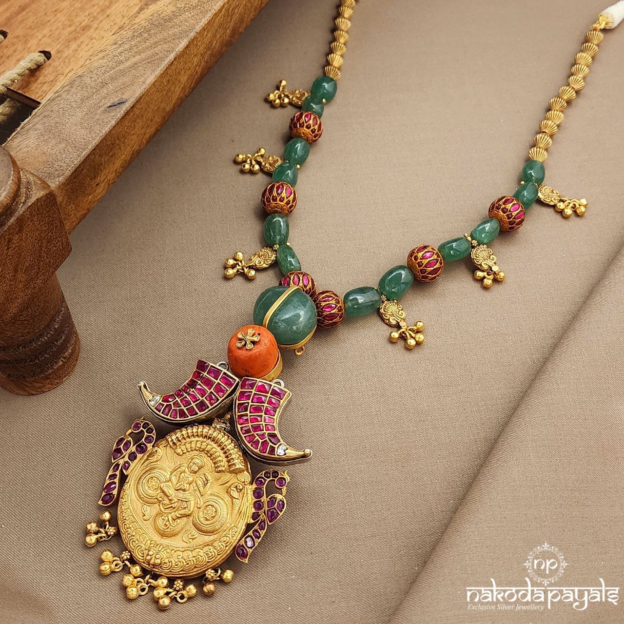 Coral Puligoru Neckpiece (Gn9410)