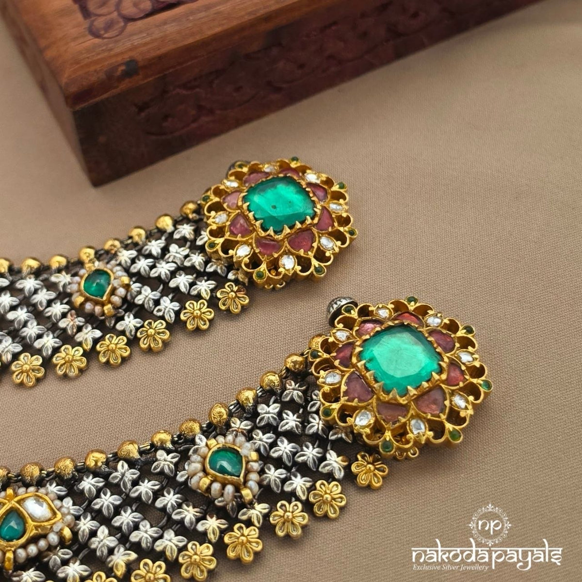 Majestic Kundan Dual tone Anklet (A7132)