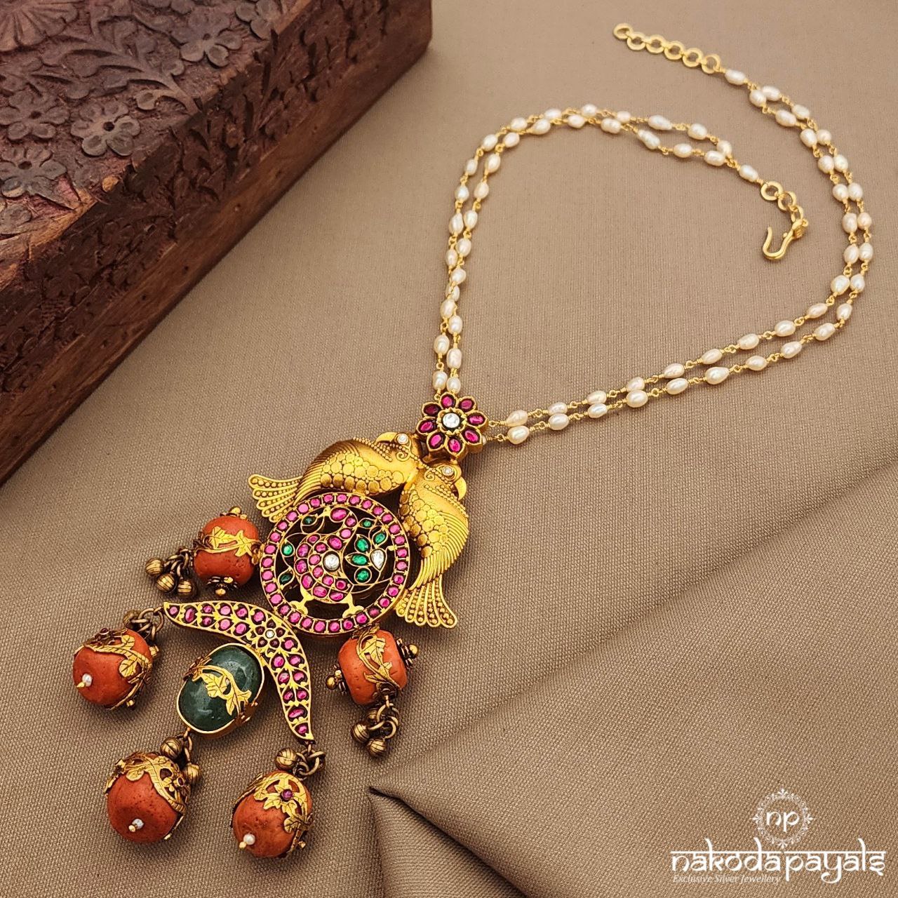 Sunset Coral Kundan Neckpiece (Gn9916)