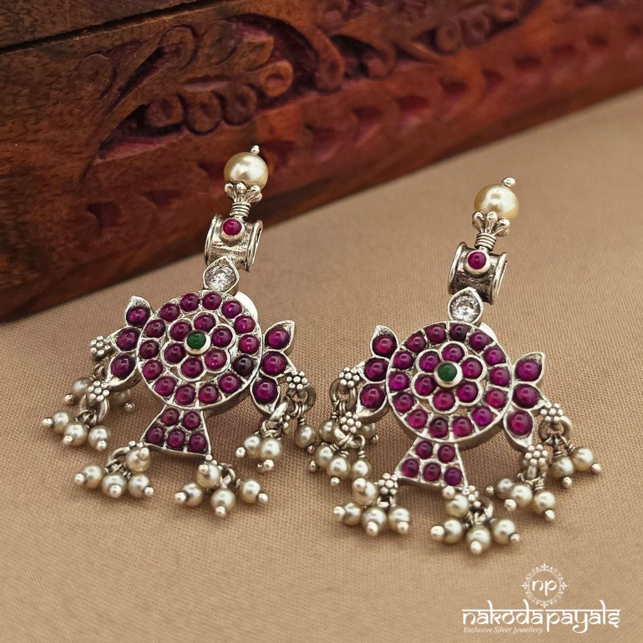 Pearly Pinkish Studs (S4257)