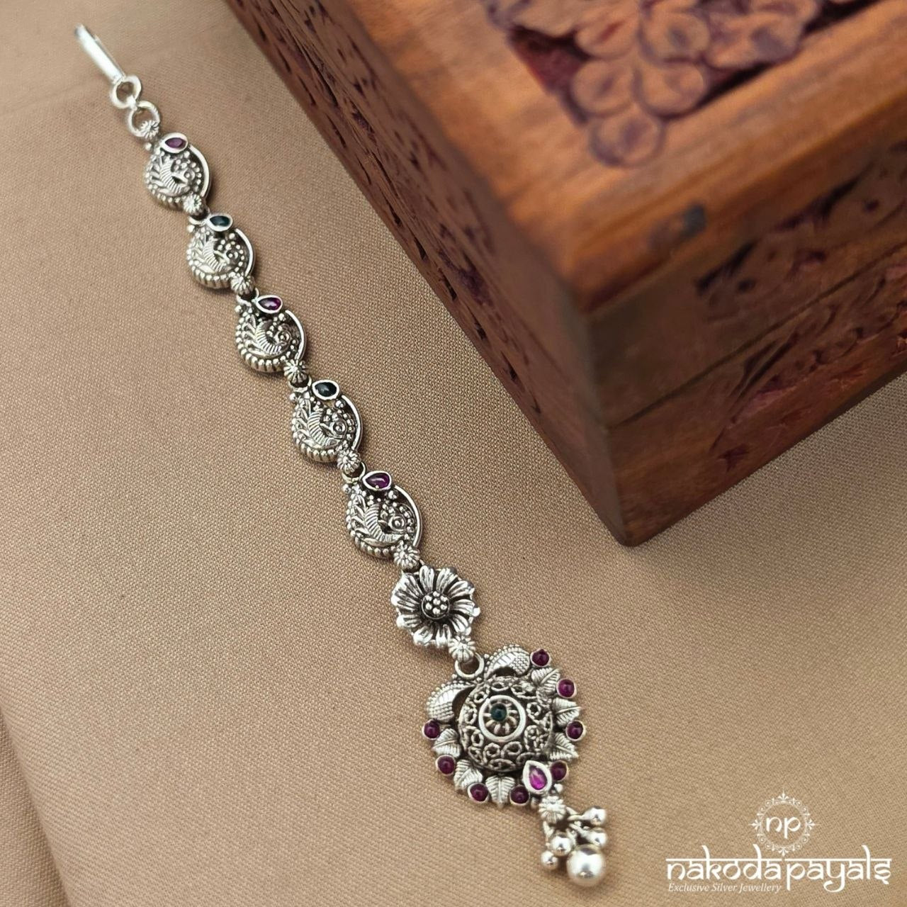Circular Floral Maang Tikka (M0505)