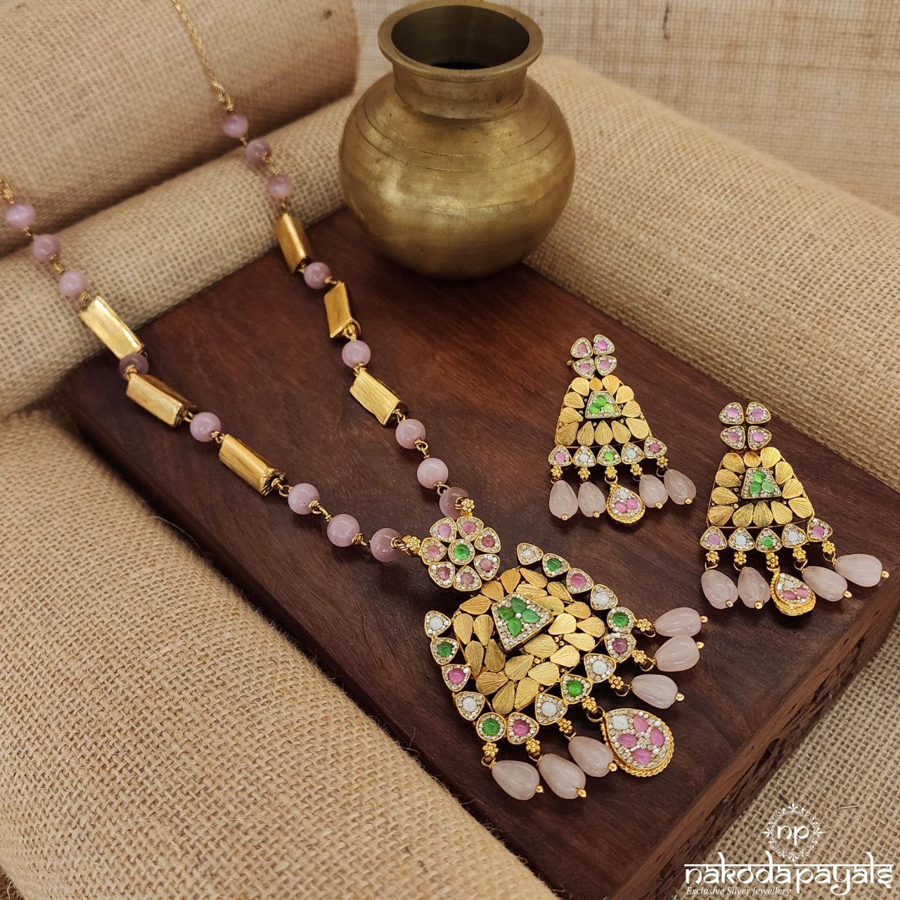 Pinkish Drop Triangular Neckpiece Set (Gn8312)