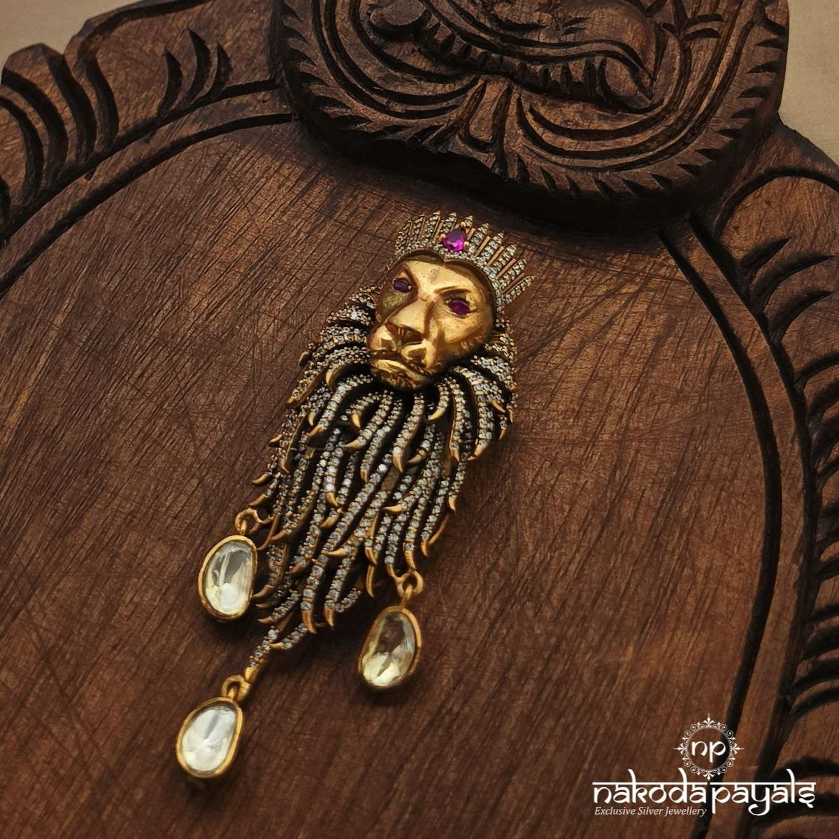 Lion Brooch (St2157)