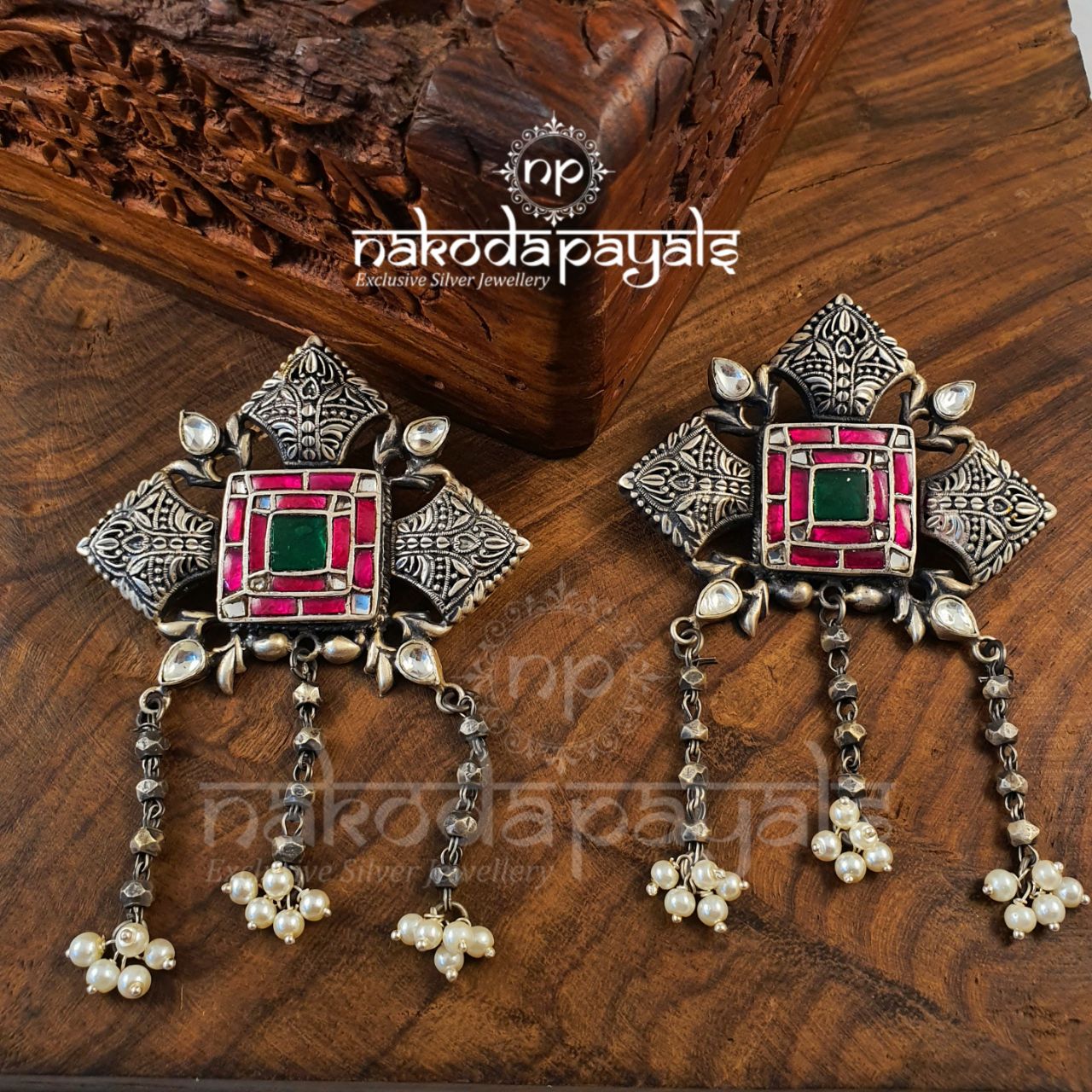 Typically Traditional Kundan Earrings