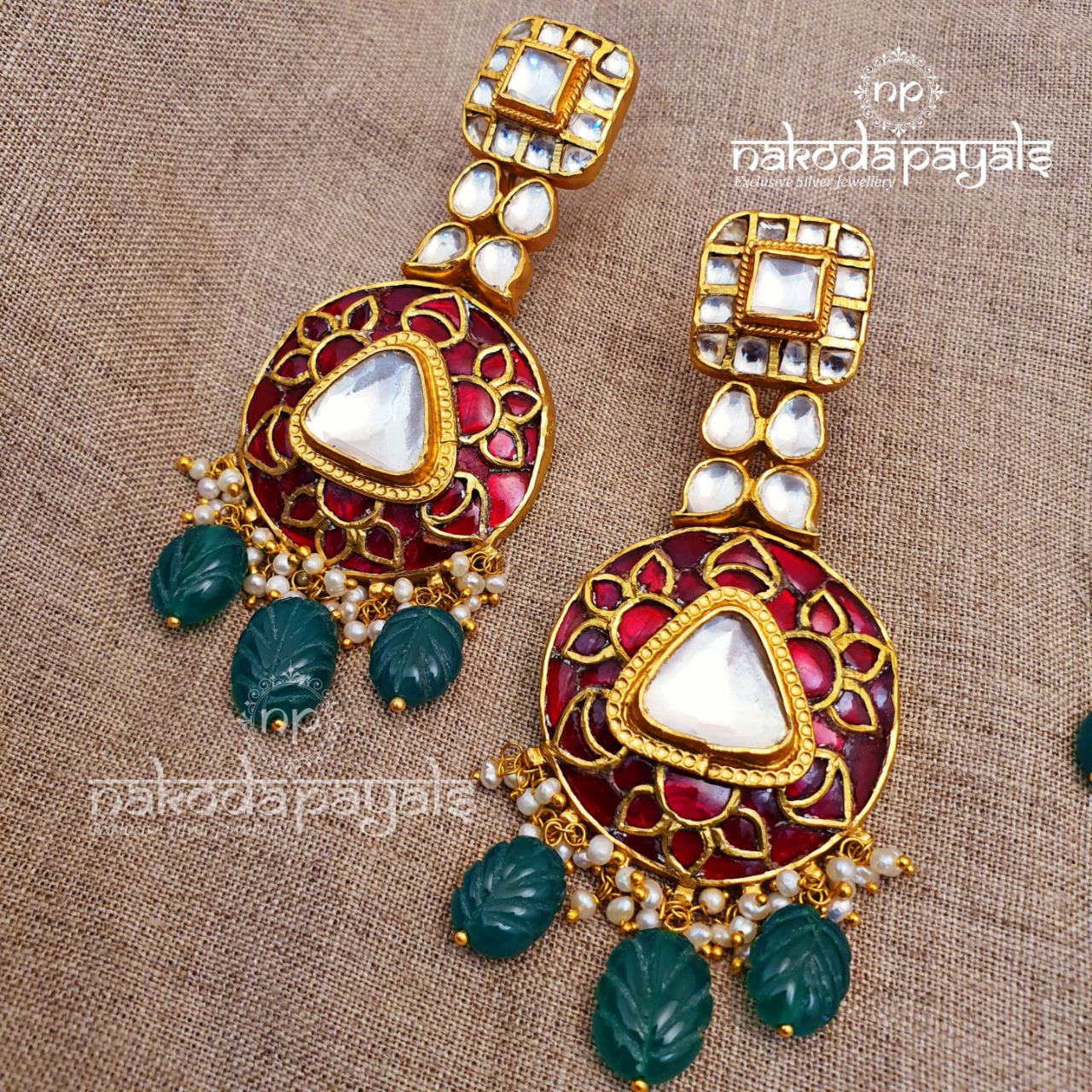 Candescent Jadau Kundan Neckpiece With Earrings (Gn1710)