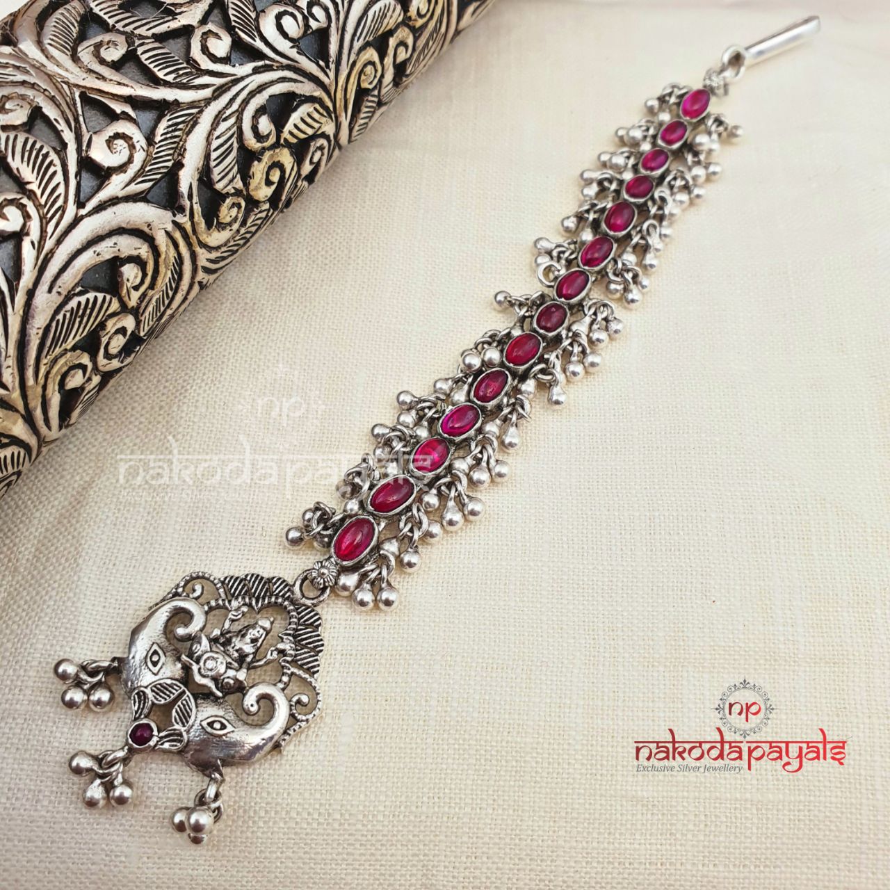 Lakshmi Ghungroo Maang Tikka