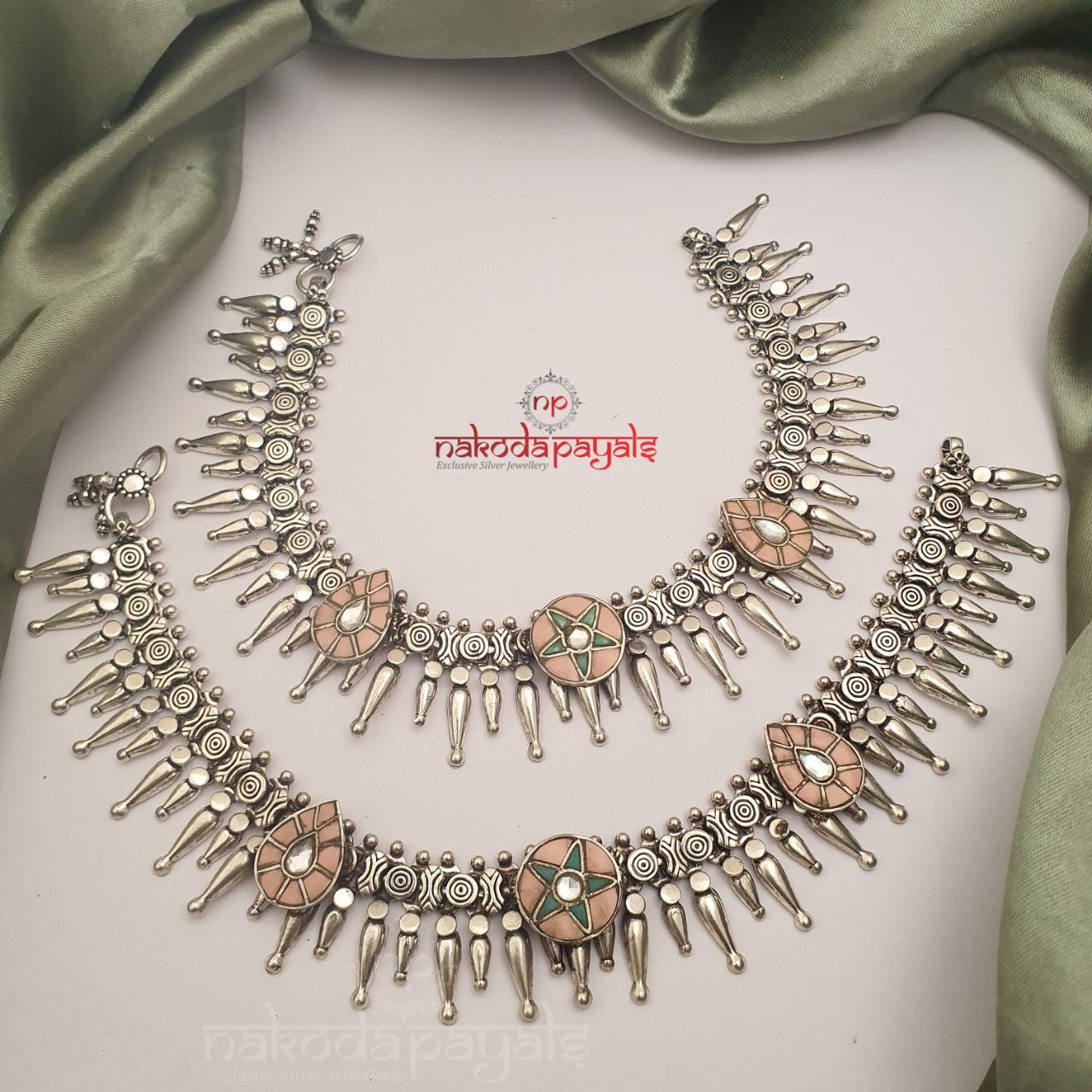 Peach Starry Kundan Anklets