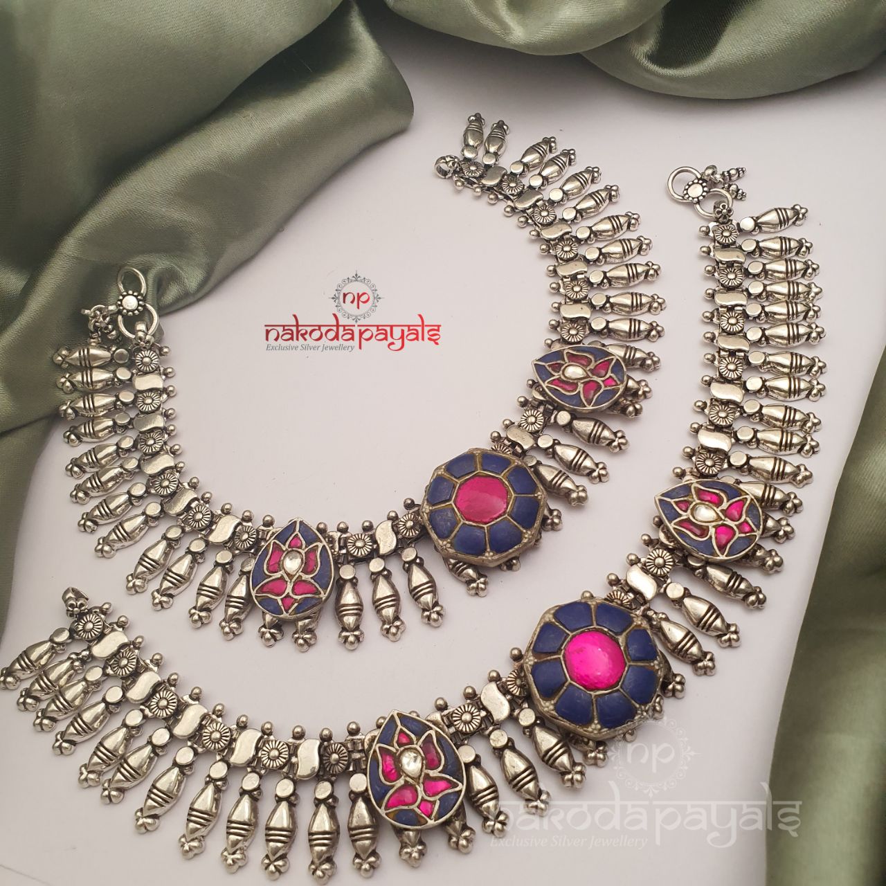 Embracing Kundan Anklets(A1799)