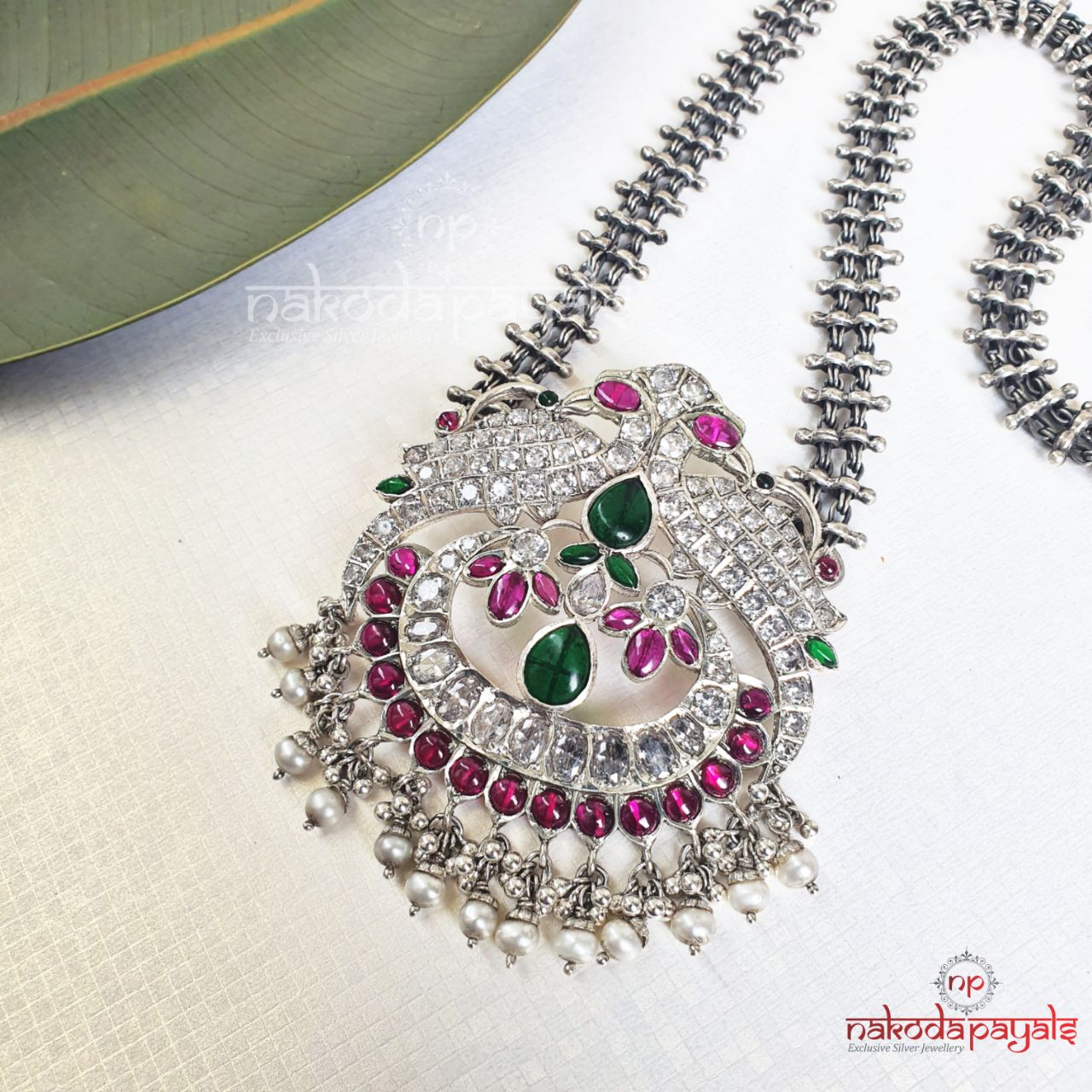 Glazing White Wide Chain Neckpiece (N2621)