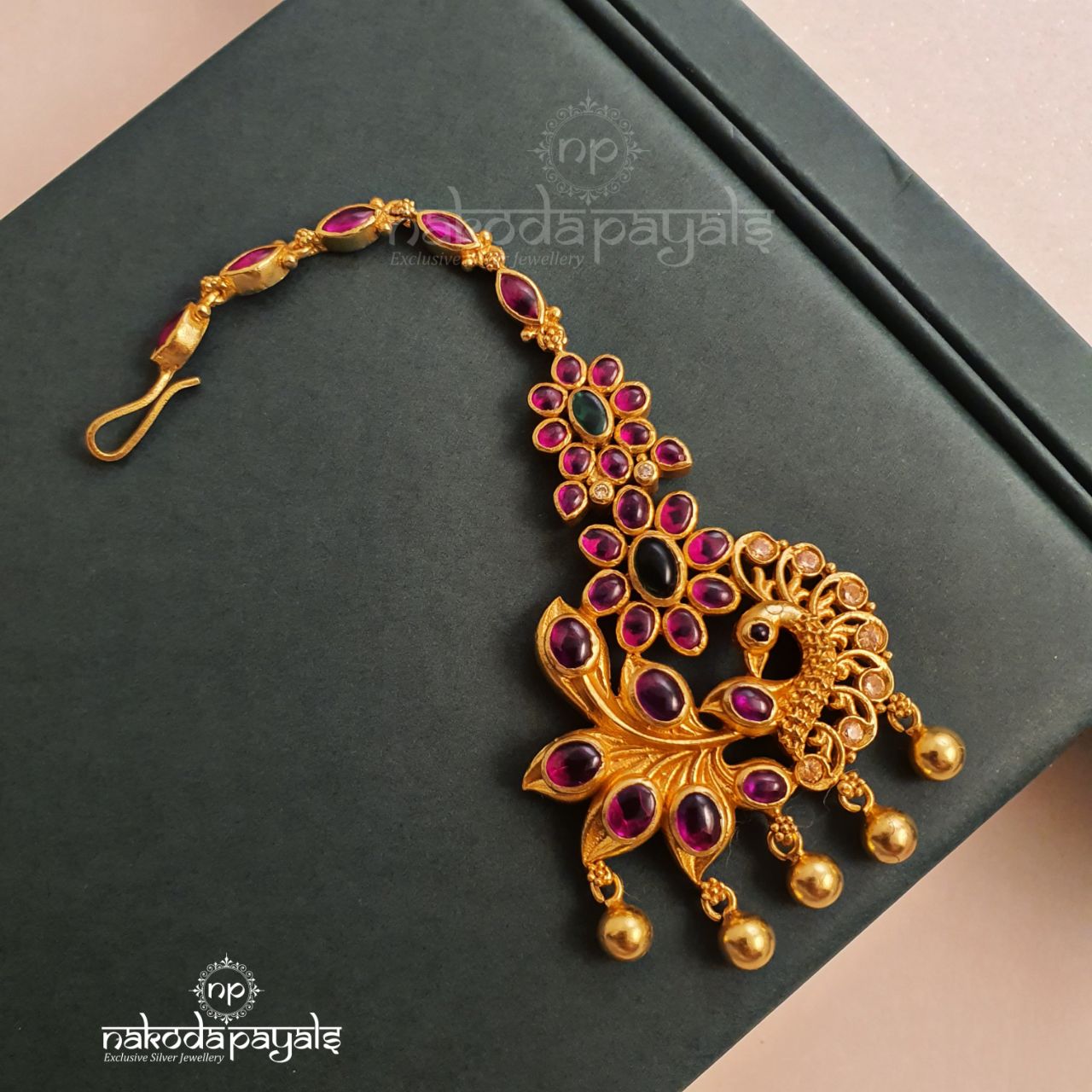 Red Peacock Maang Tikka