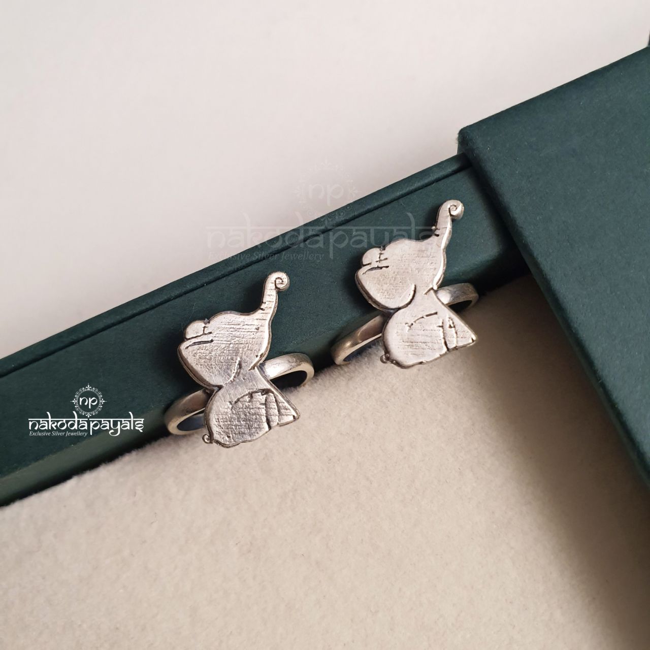 Chirping Elephant Toerings