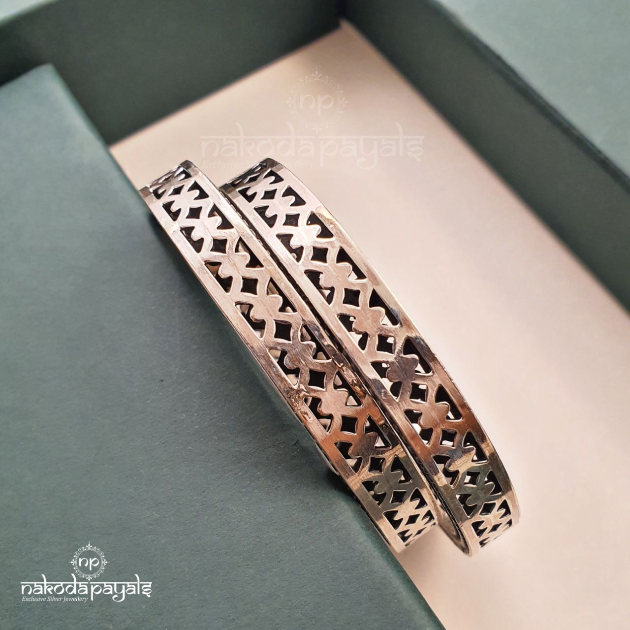 Thick Oxidised Bangle Pair