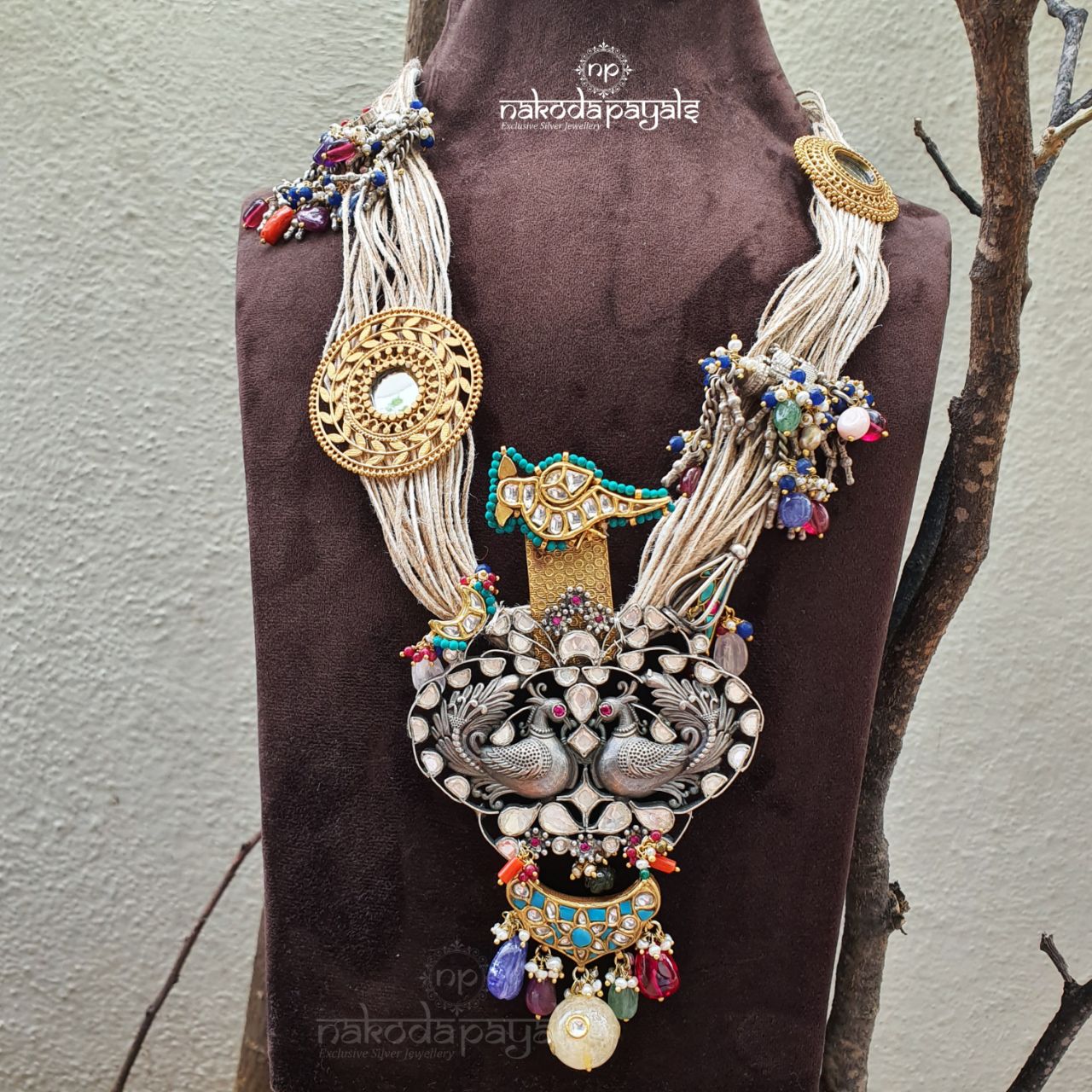 Classical Navarathna Jute Neckpiece