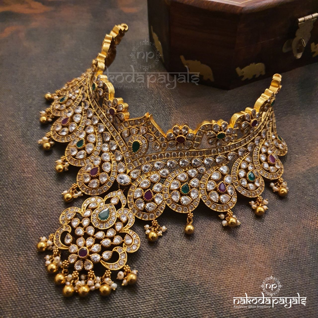 Princely Carved CZ Hasli (Gn2877)