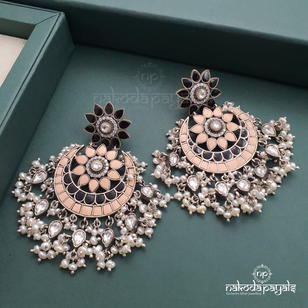 Black Floral Moon Chandbali