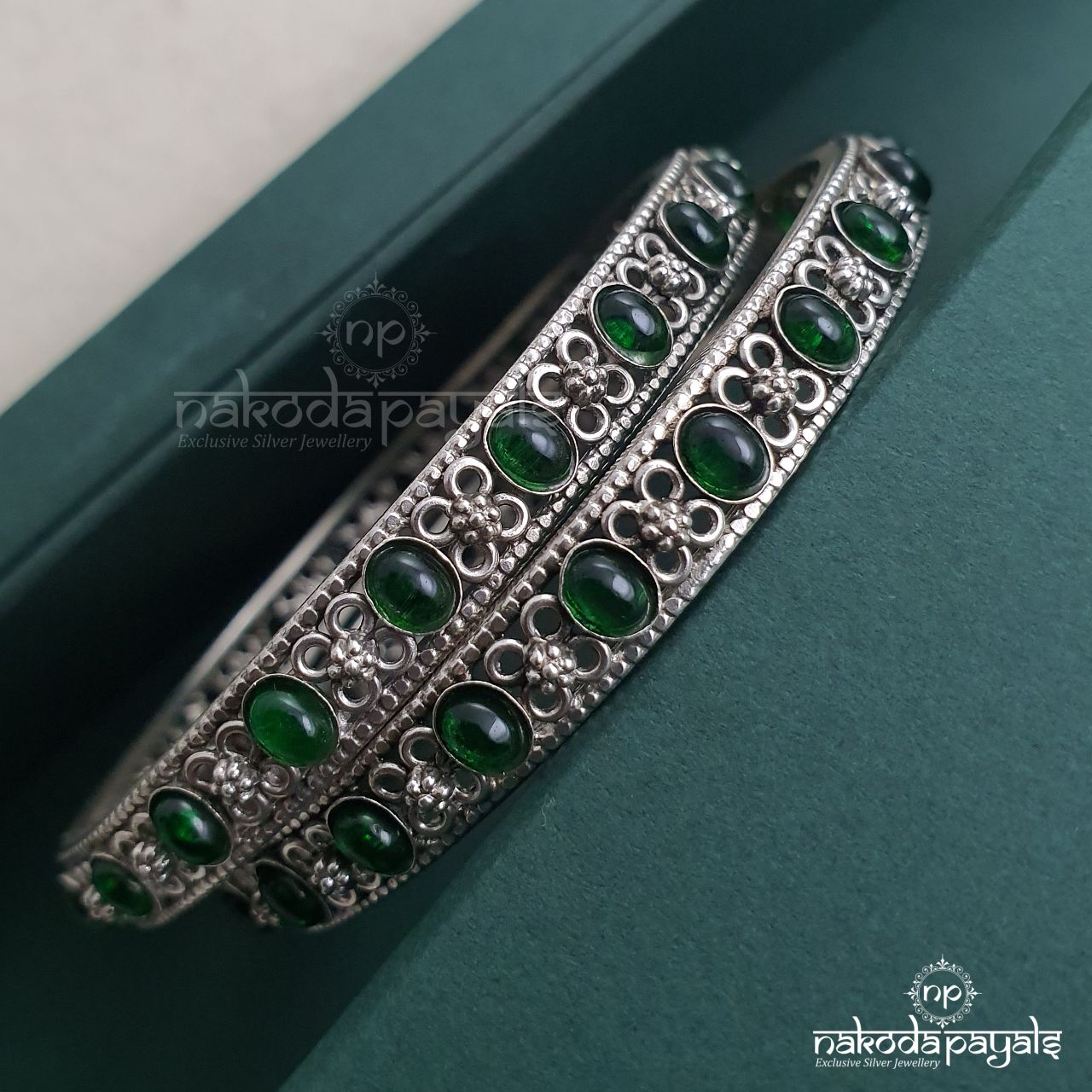 Gracious Green Bangle Pair