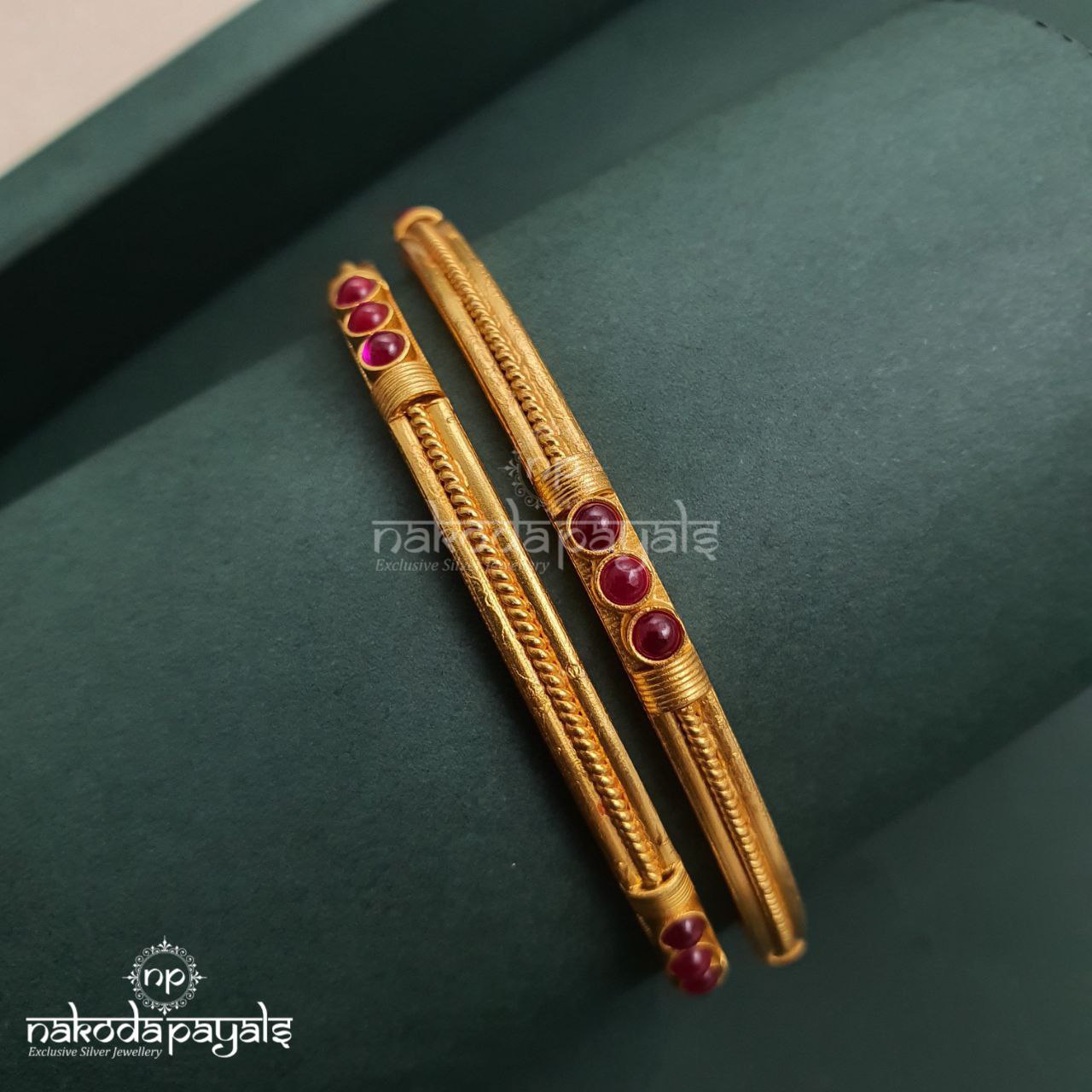 Trio Red Drop Bangle Pair (GK1914)