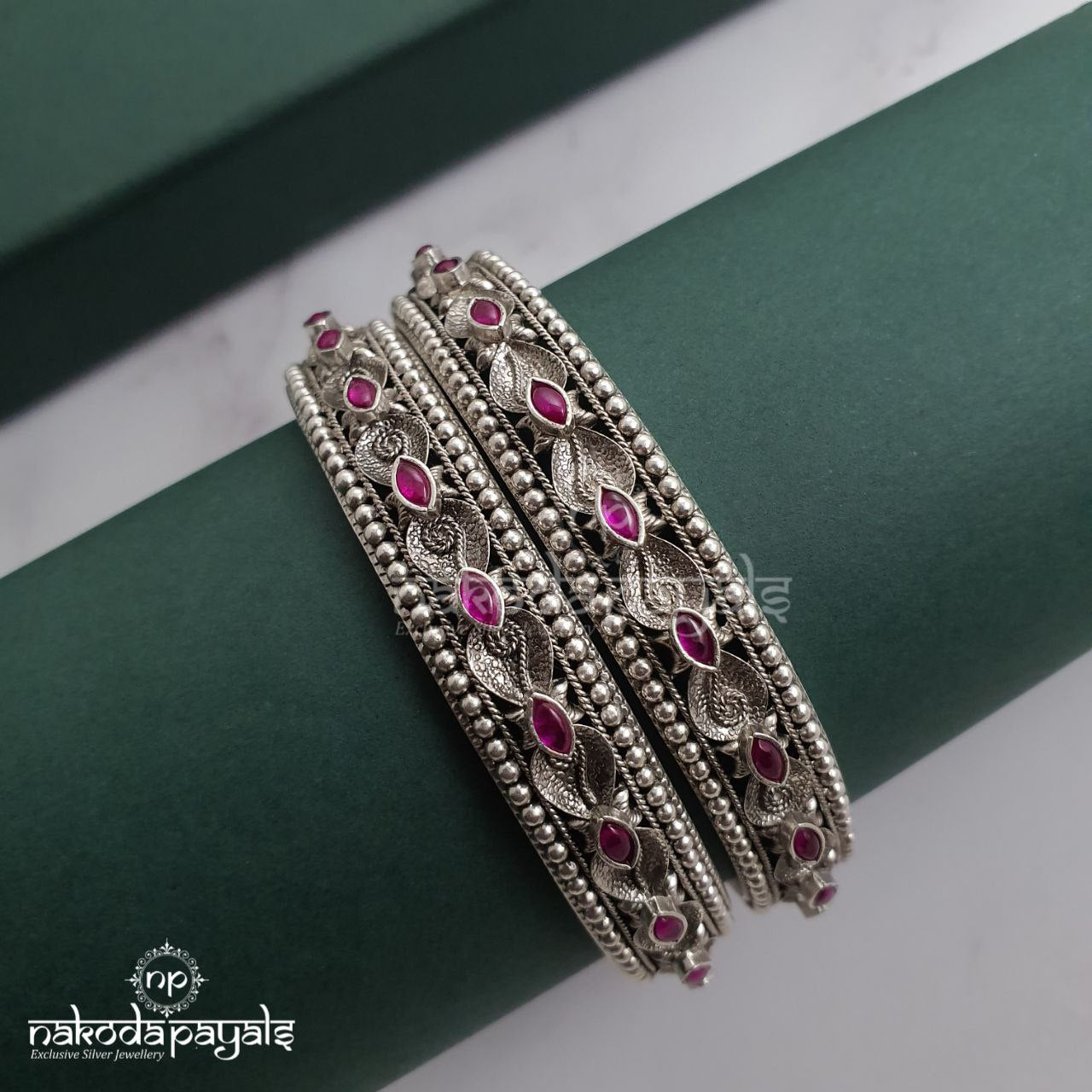 Popping Red Leaves Bangle Pair(K2981)