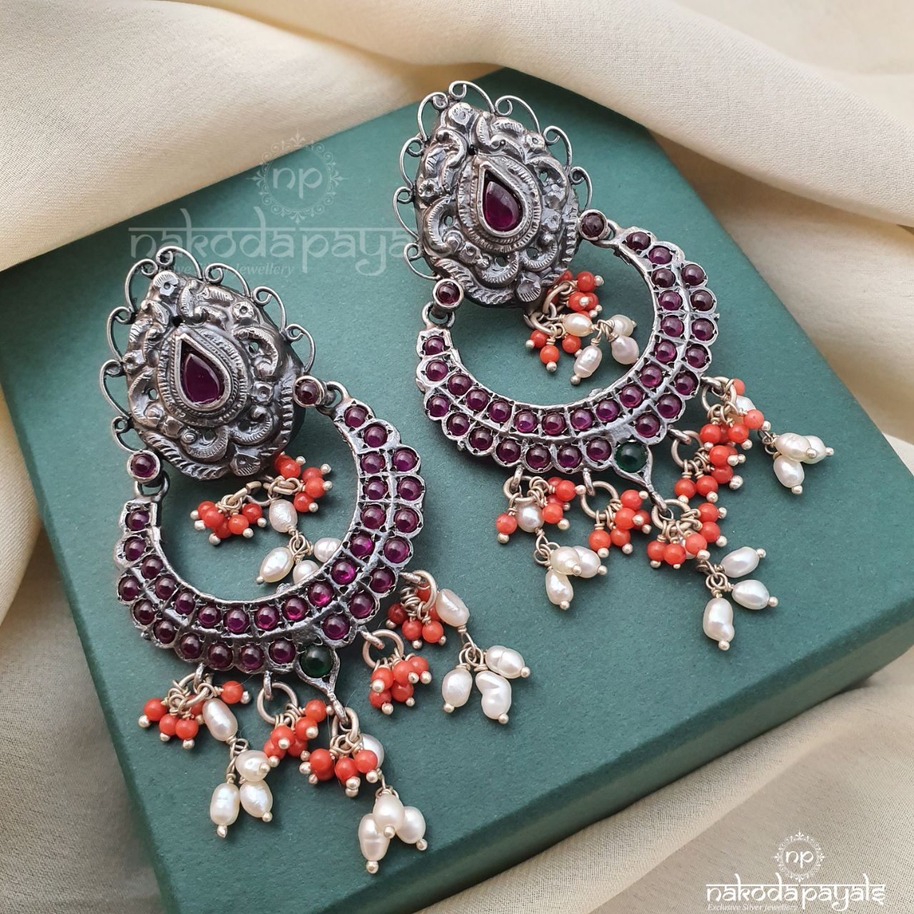 Fashion Stating Chandbali