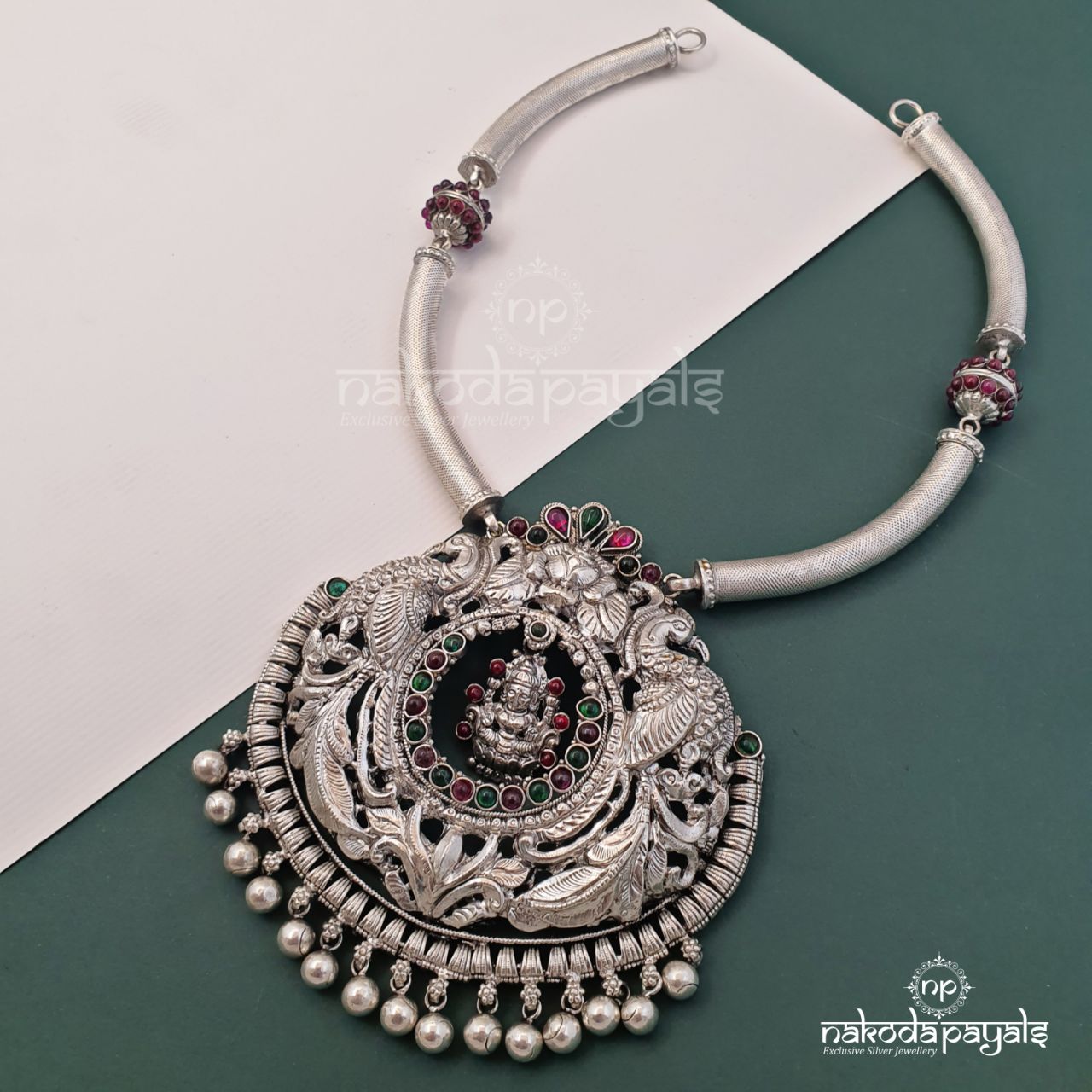 Full Size Nakshi Hasli