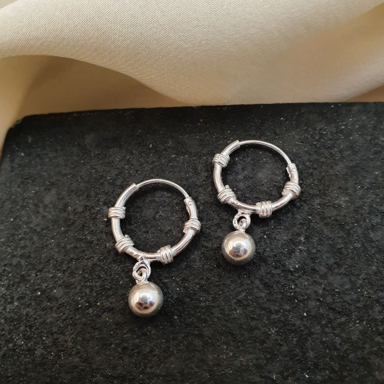 Simple Ball Drop Bali