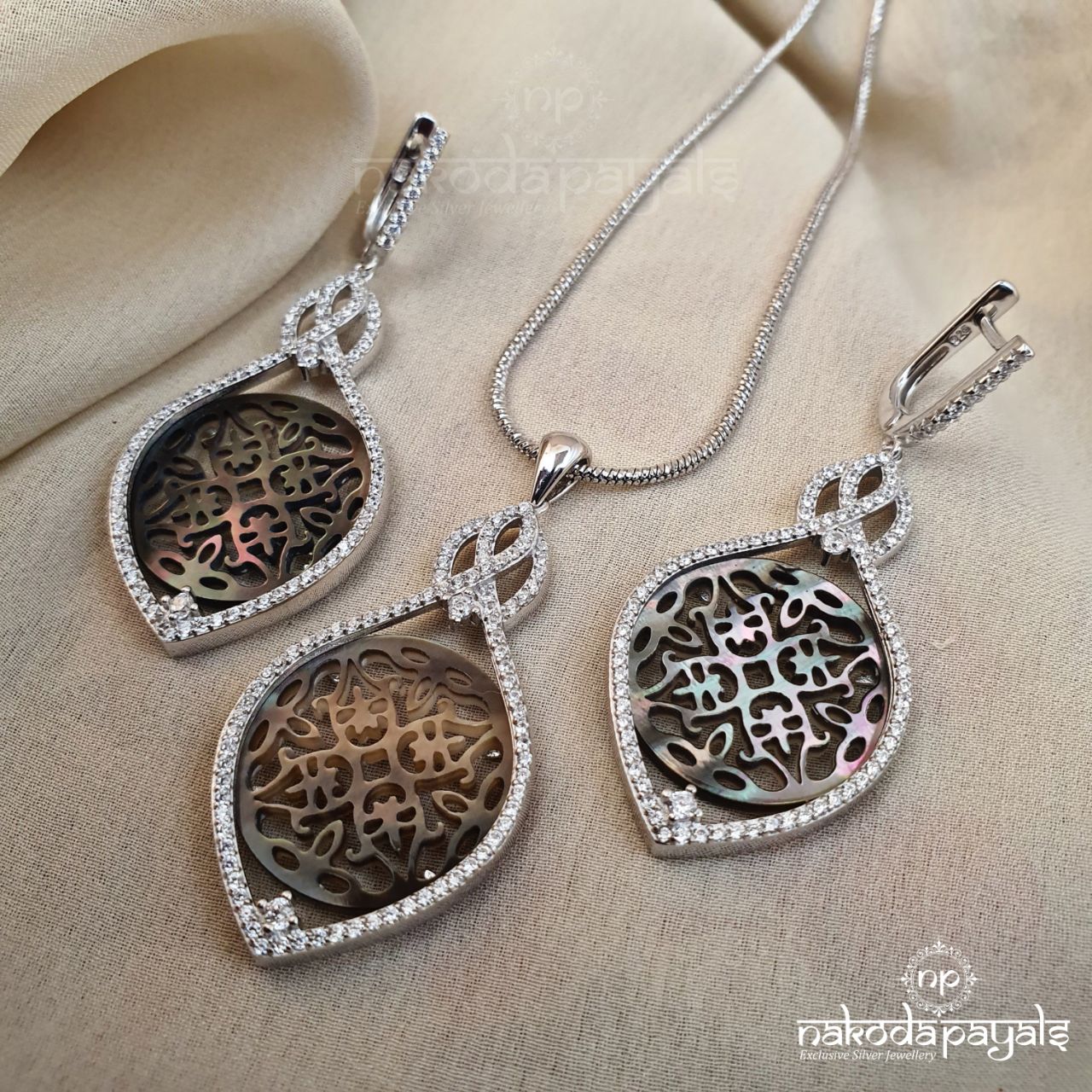 Impressive CZ Pendant Set