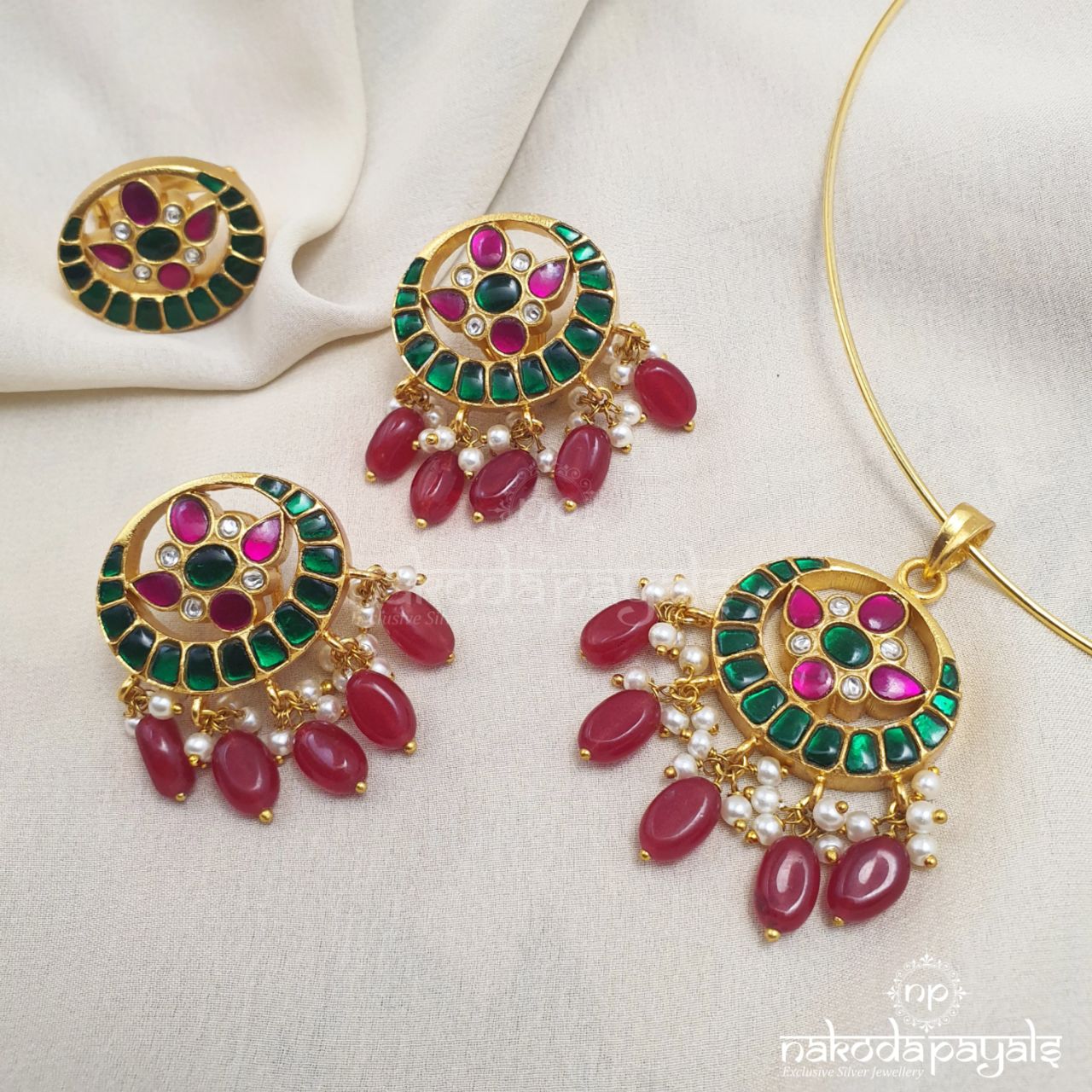 Hasli Pendant Set With Earrings & Ring (Gn3470)