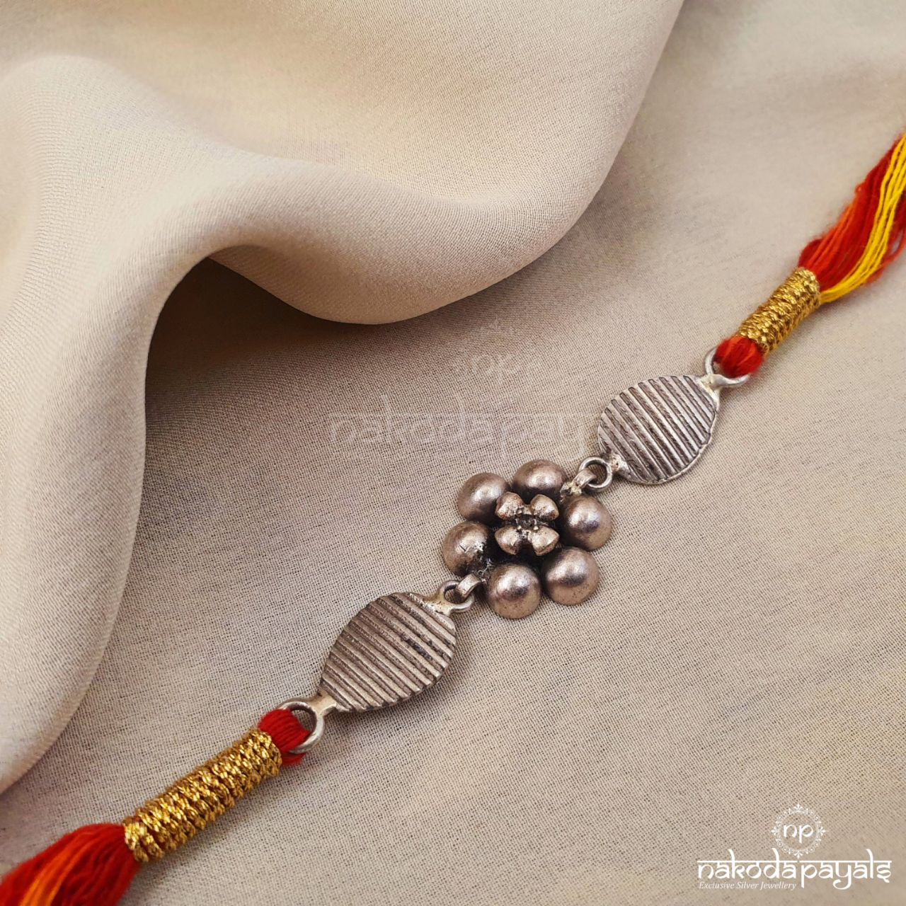 Ball Flower Rakhi R5309