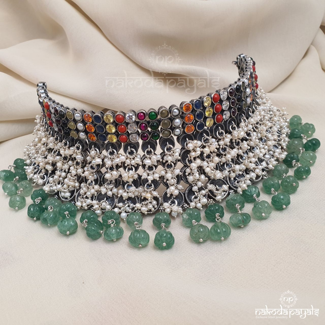 Navarathna Hasli With Earrings