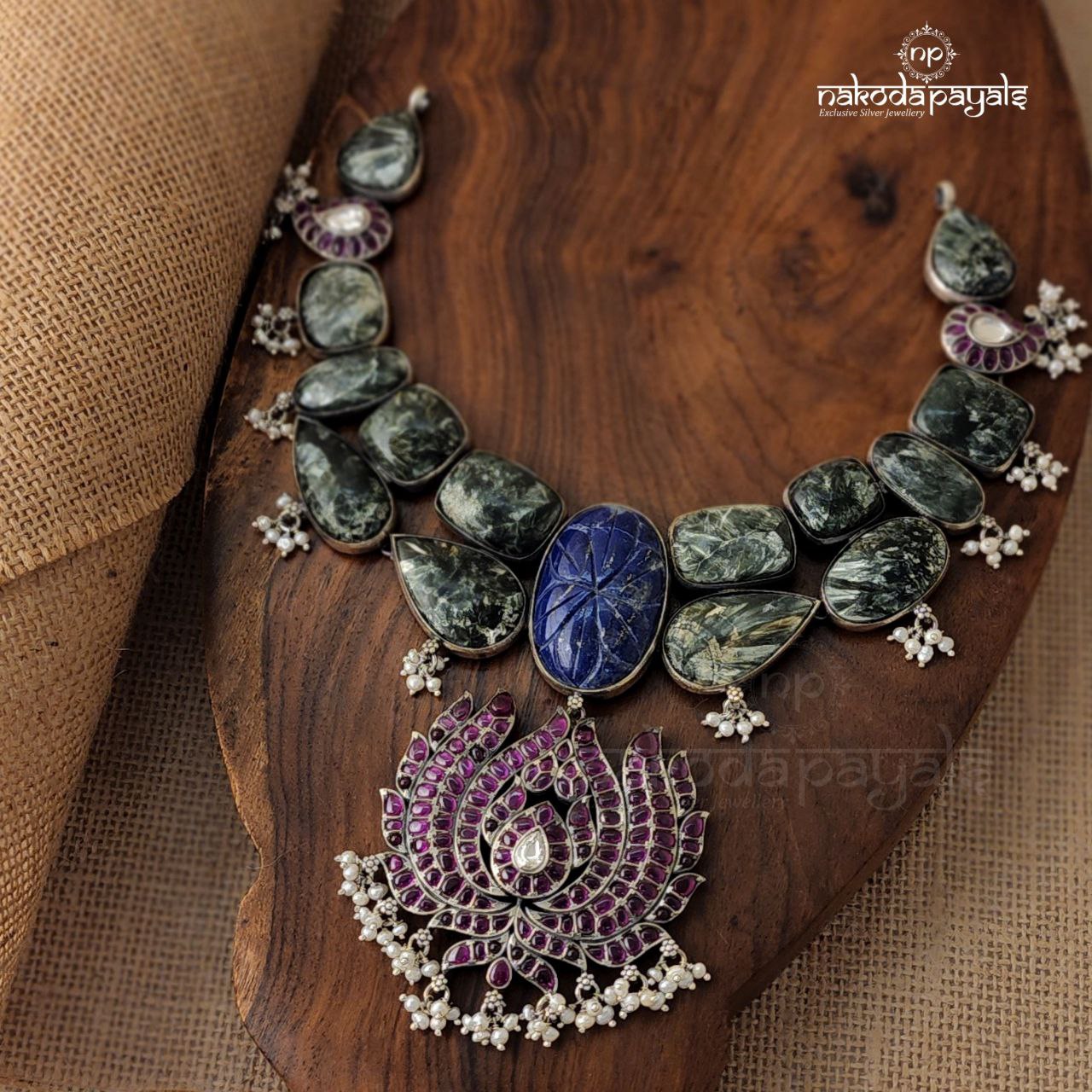 Lotus Neckpiece (N6740)