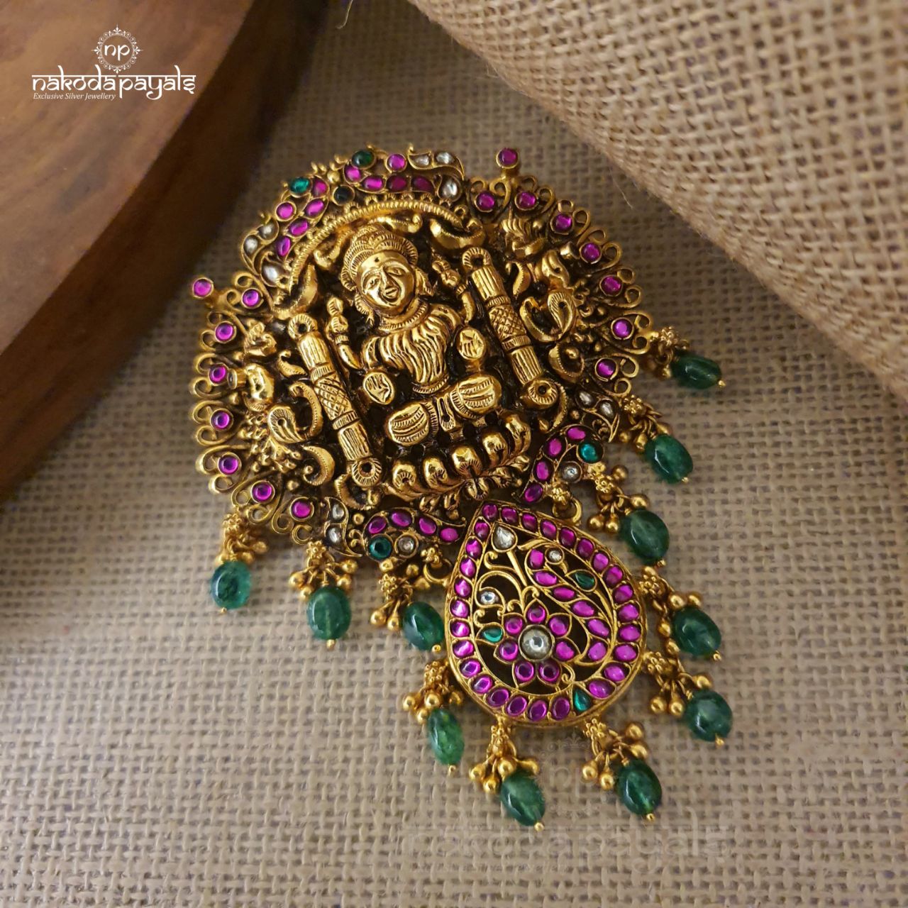 Kundan Enclosed Lakshi Pendant (Gp1040)