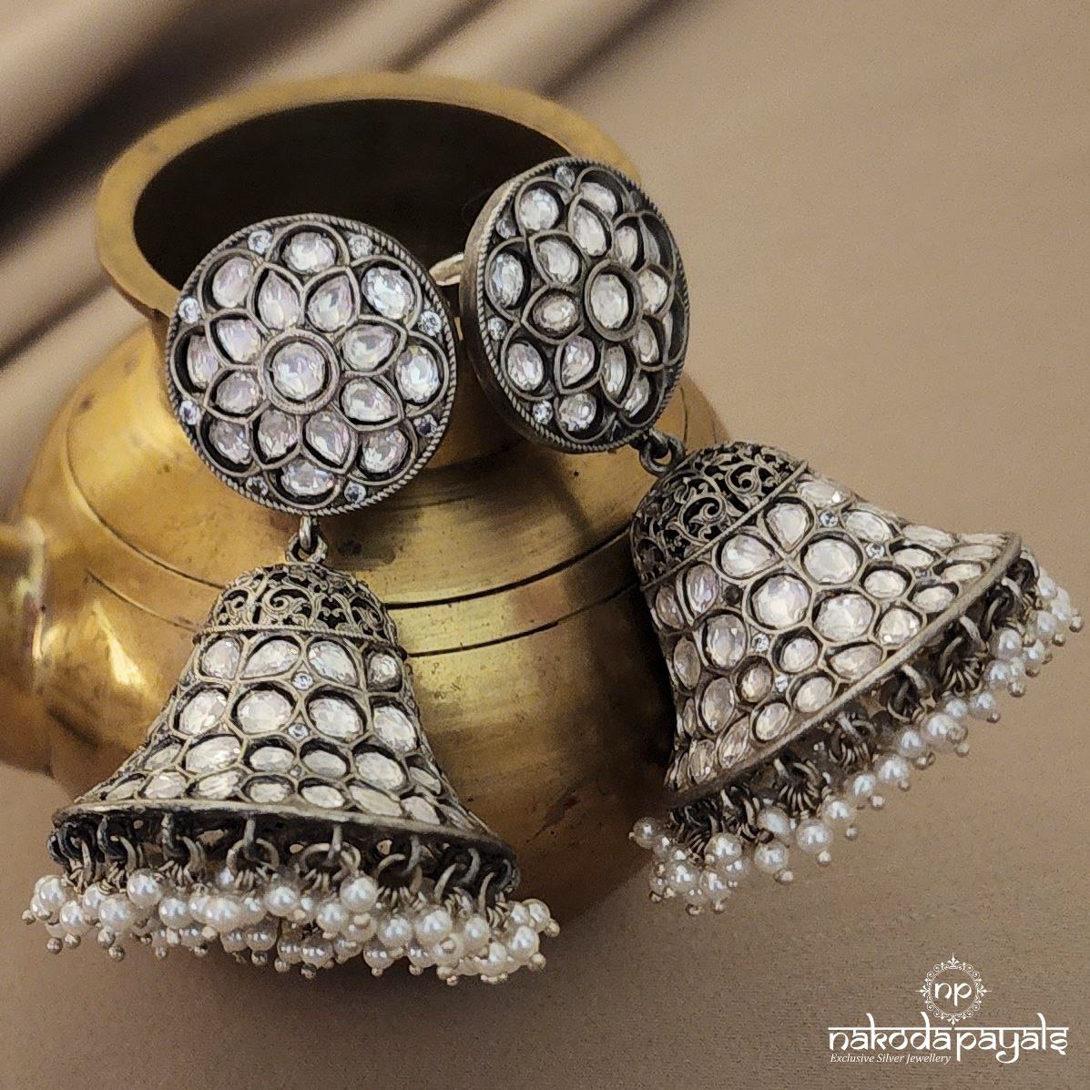 White Pearly Jhumka (J4472)