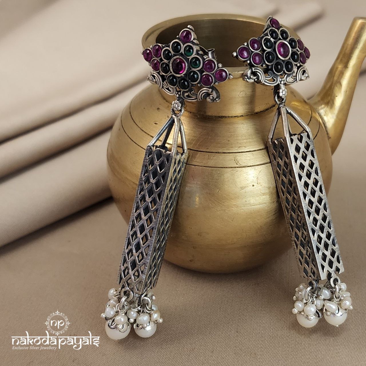 Classy Netted Jhumka (J4473)