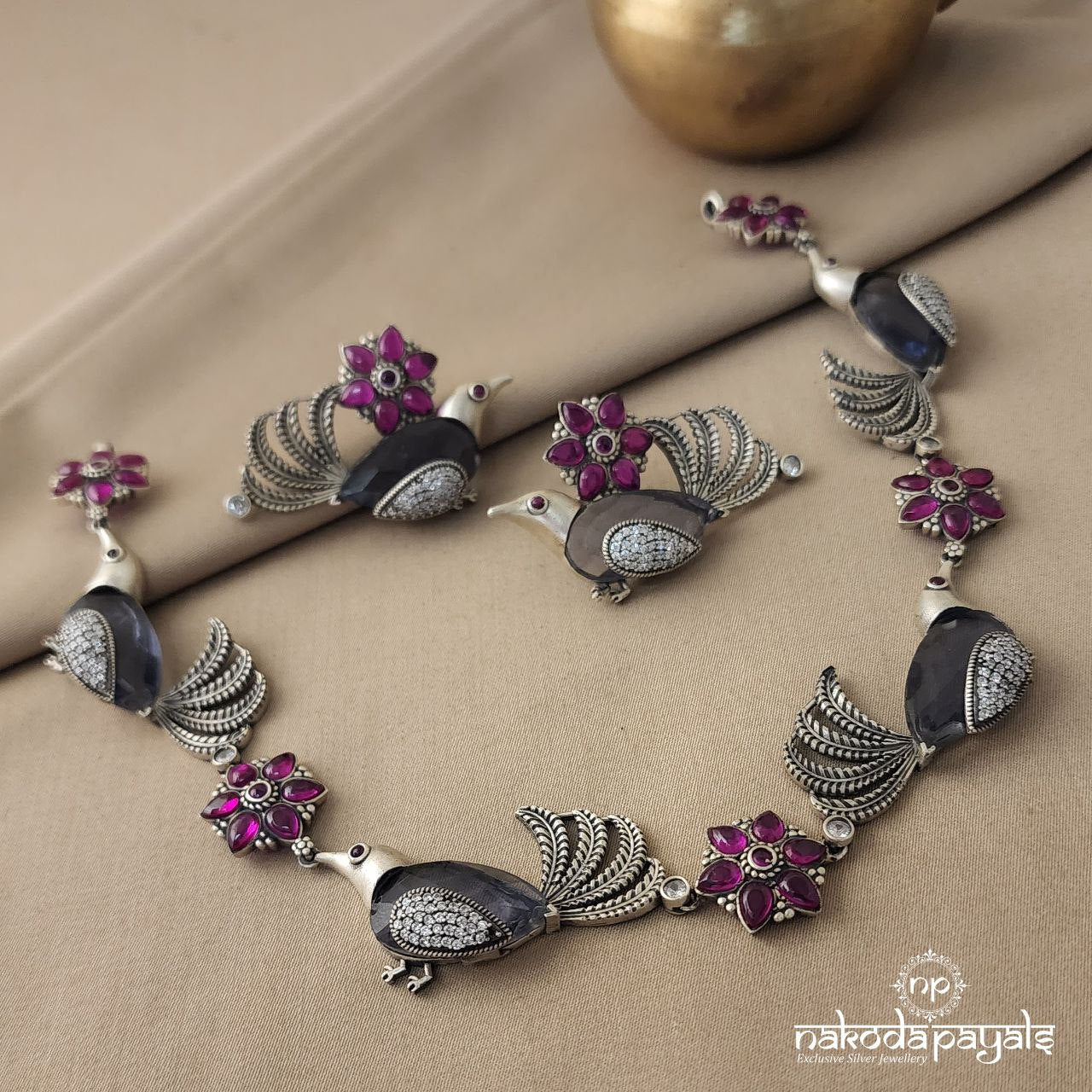 Birdie Neckpiece With Earrings (N7199)