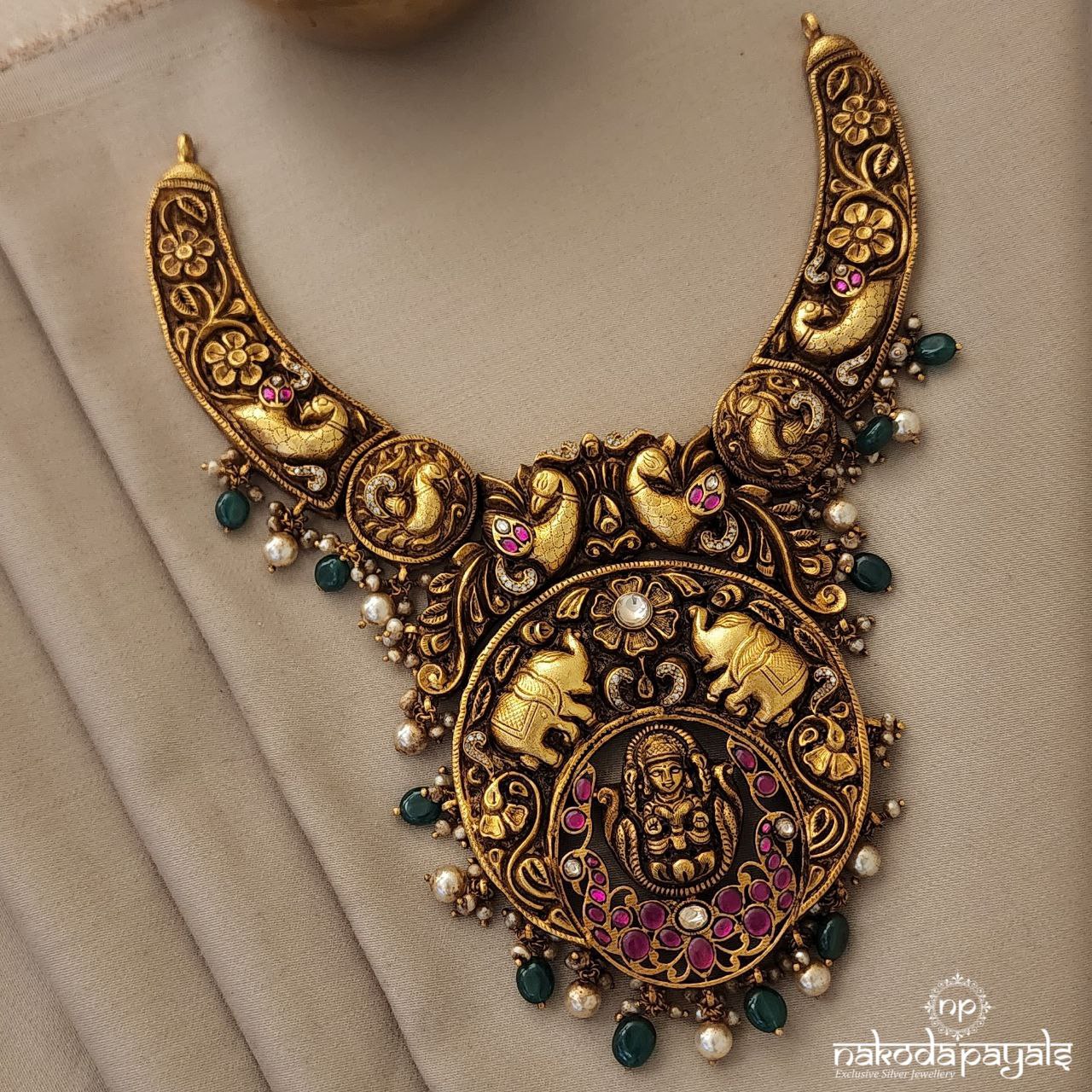 Impressive Lakshmi Neckpiece (GN5433)