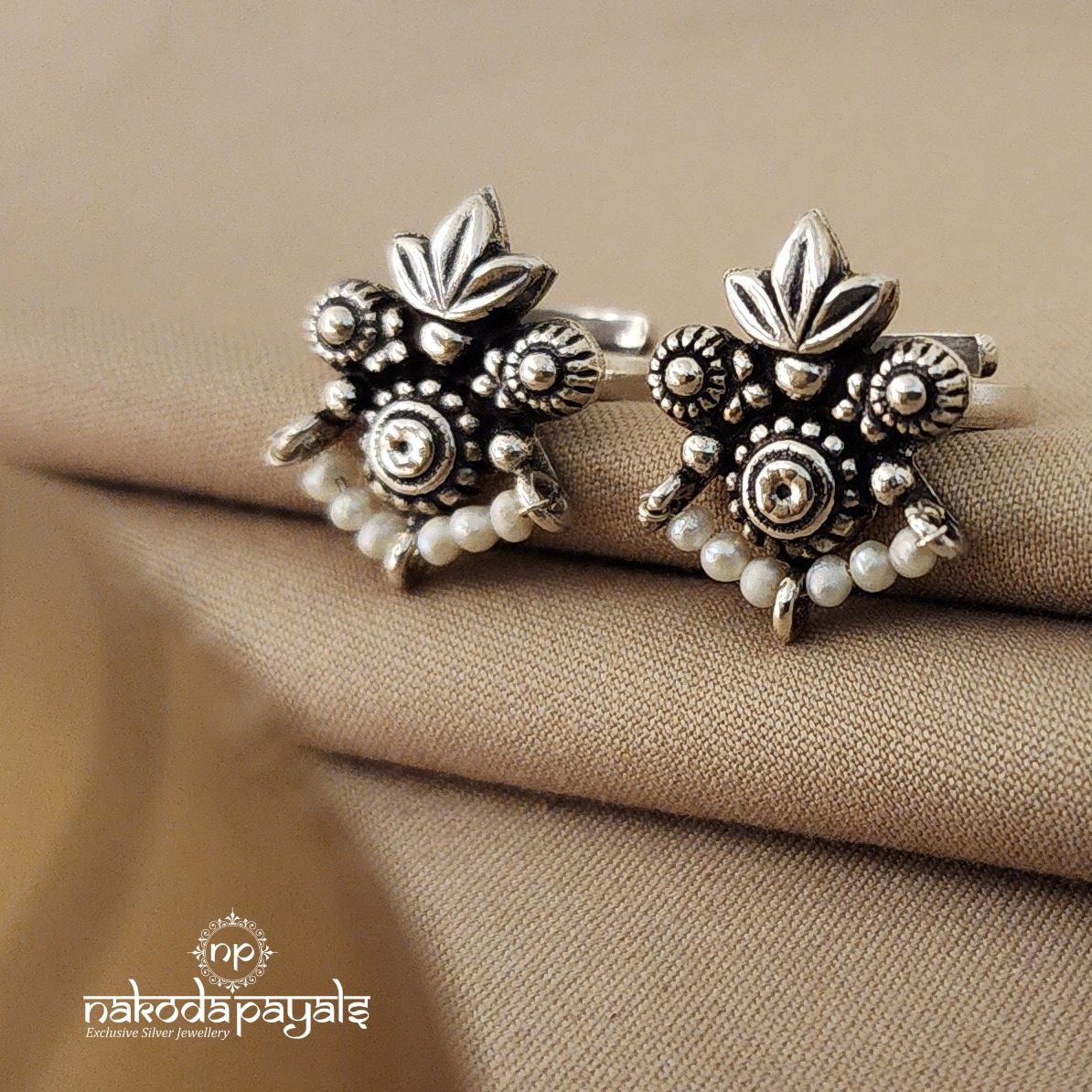Pretty Pearl Toerings (T2433)