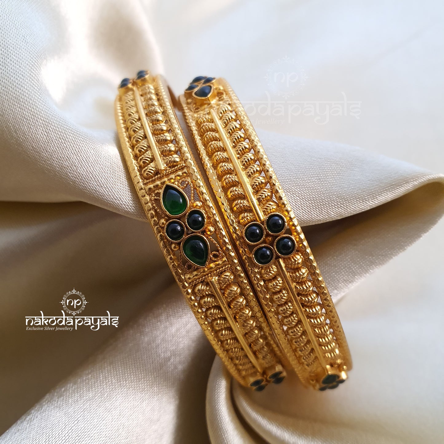 Simple Green Bangles