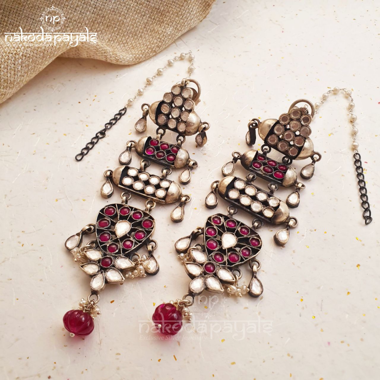 Fascinating Kundan Chandbali With Maati