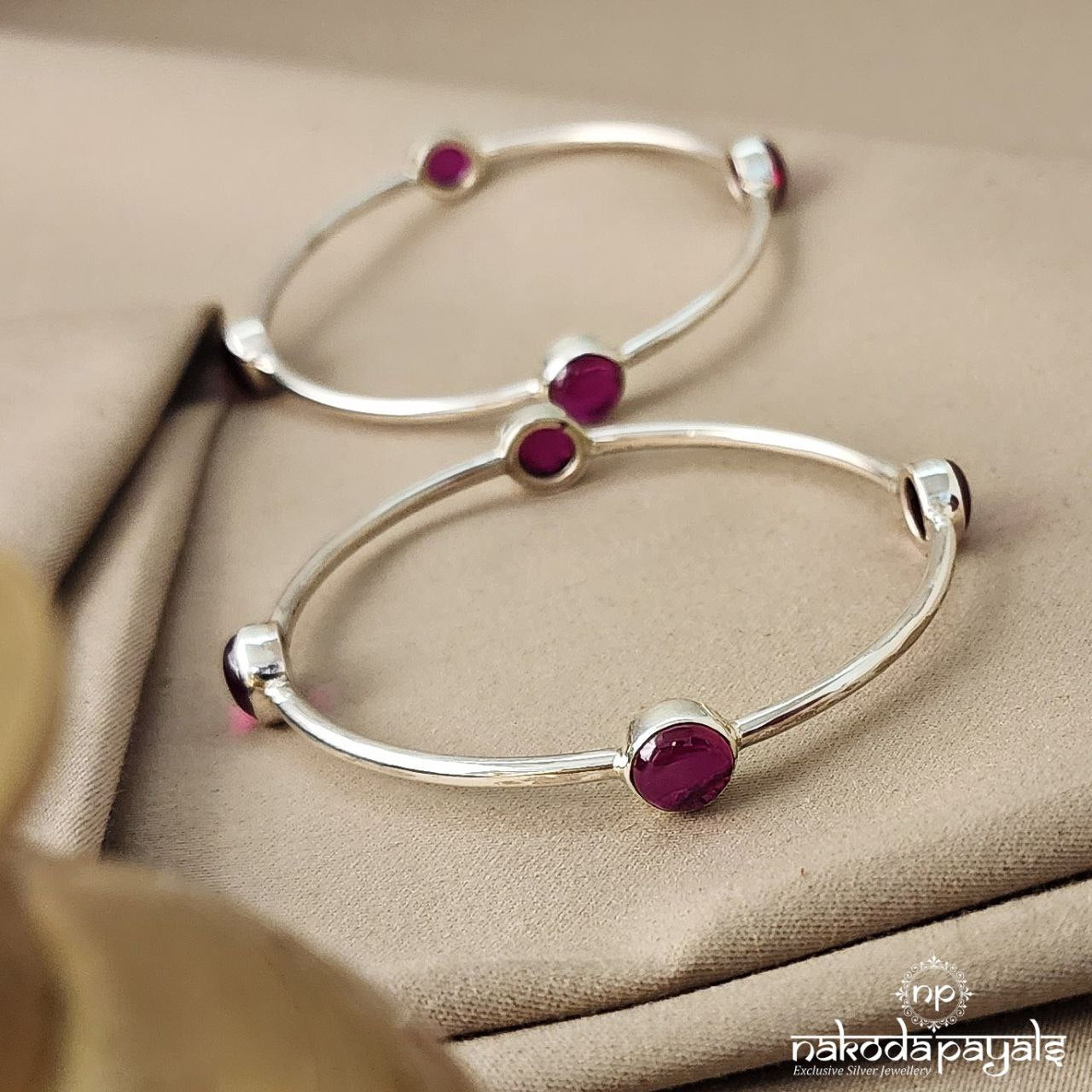 Pretty Bangle Pair (K3853)