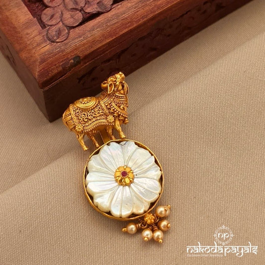 Ivory Floral Pendant (Gp2328)