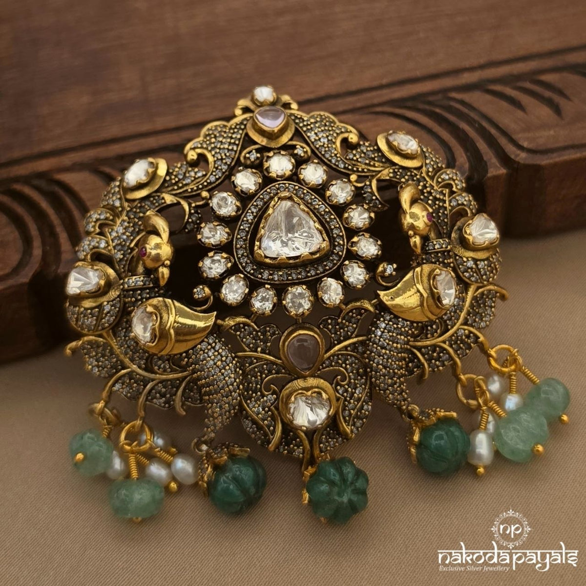 Divine Peacock Pendant (Gp2732)
