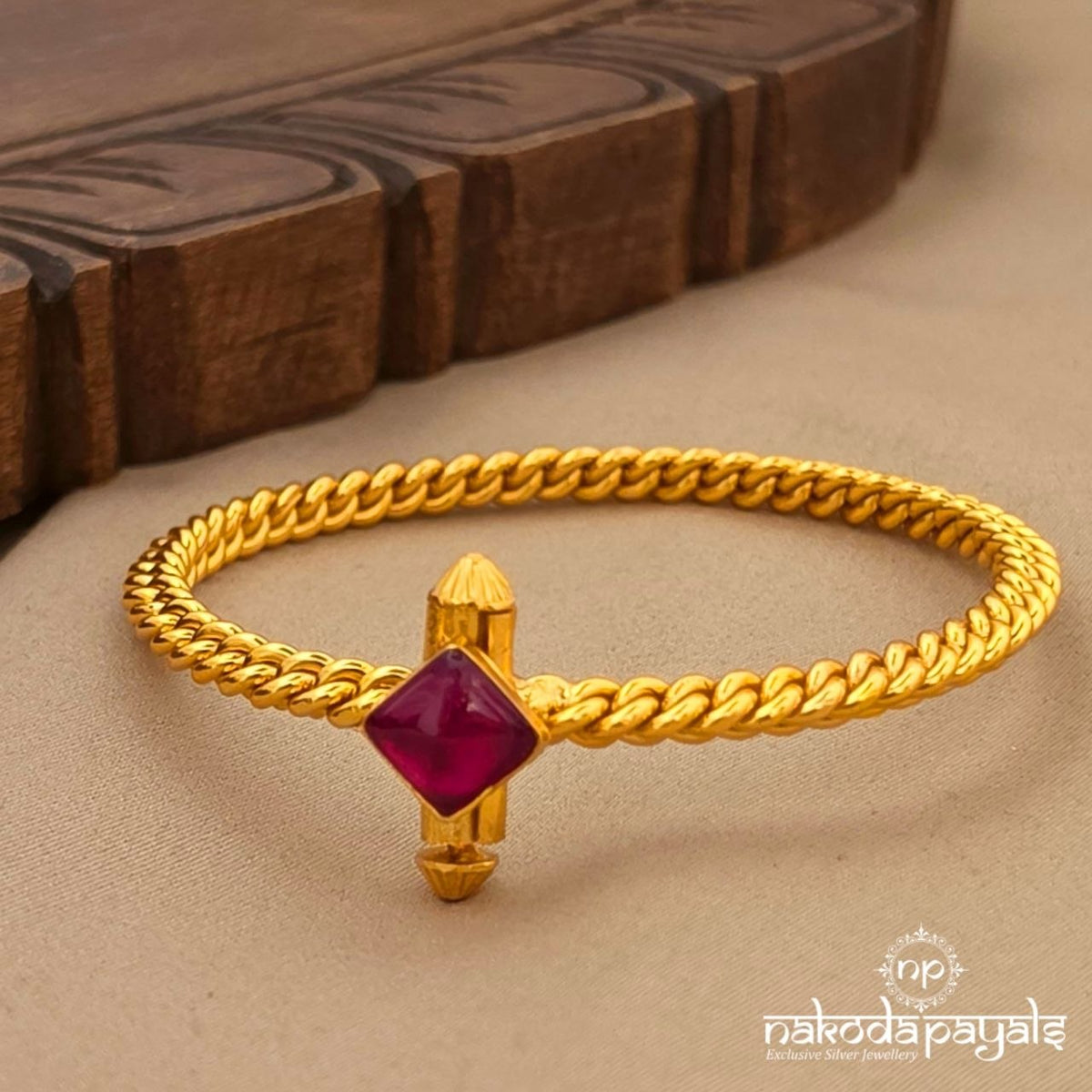 Squarish Pink Kada (Gk3426)