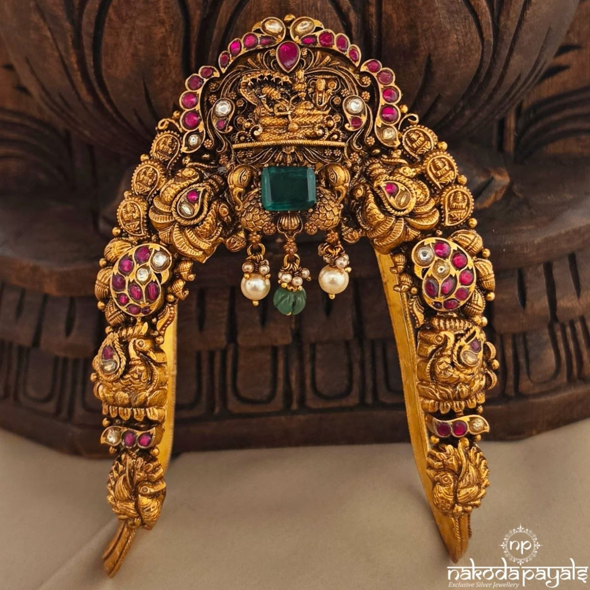 Lakshmi Narayana Armlet (Ha0197)