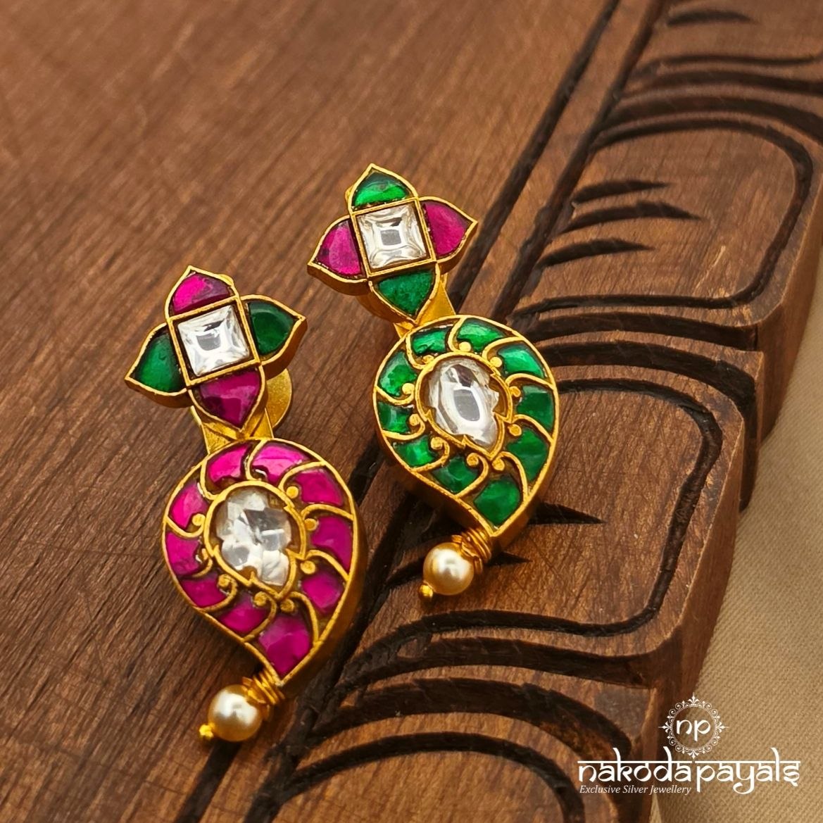 Reversible Kundan Mango Earrings (Ge11630)