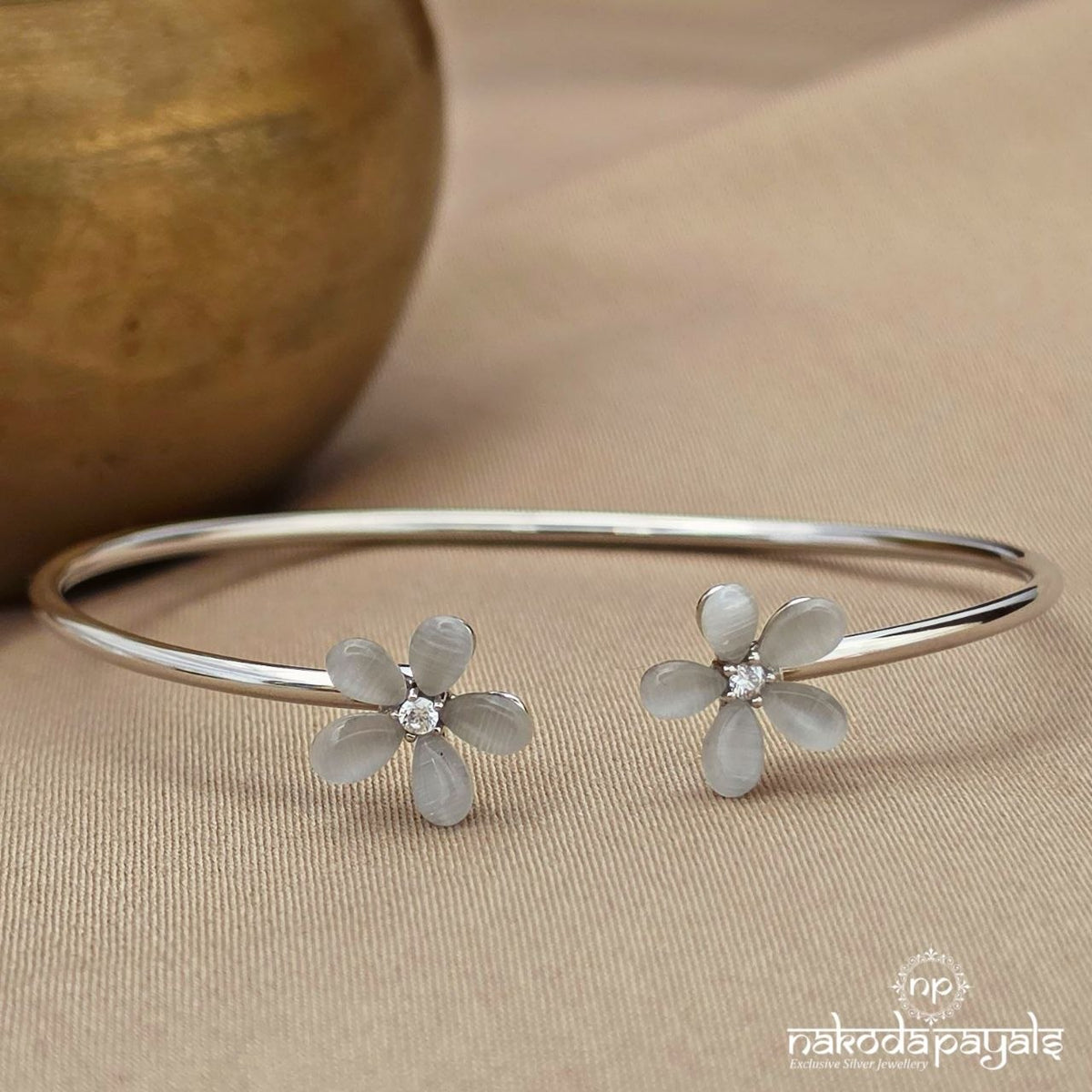 MOP Floral Adjustable Kada (St4197)
