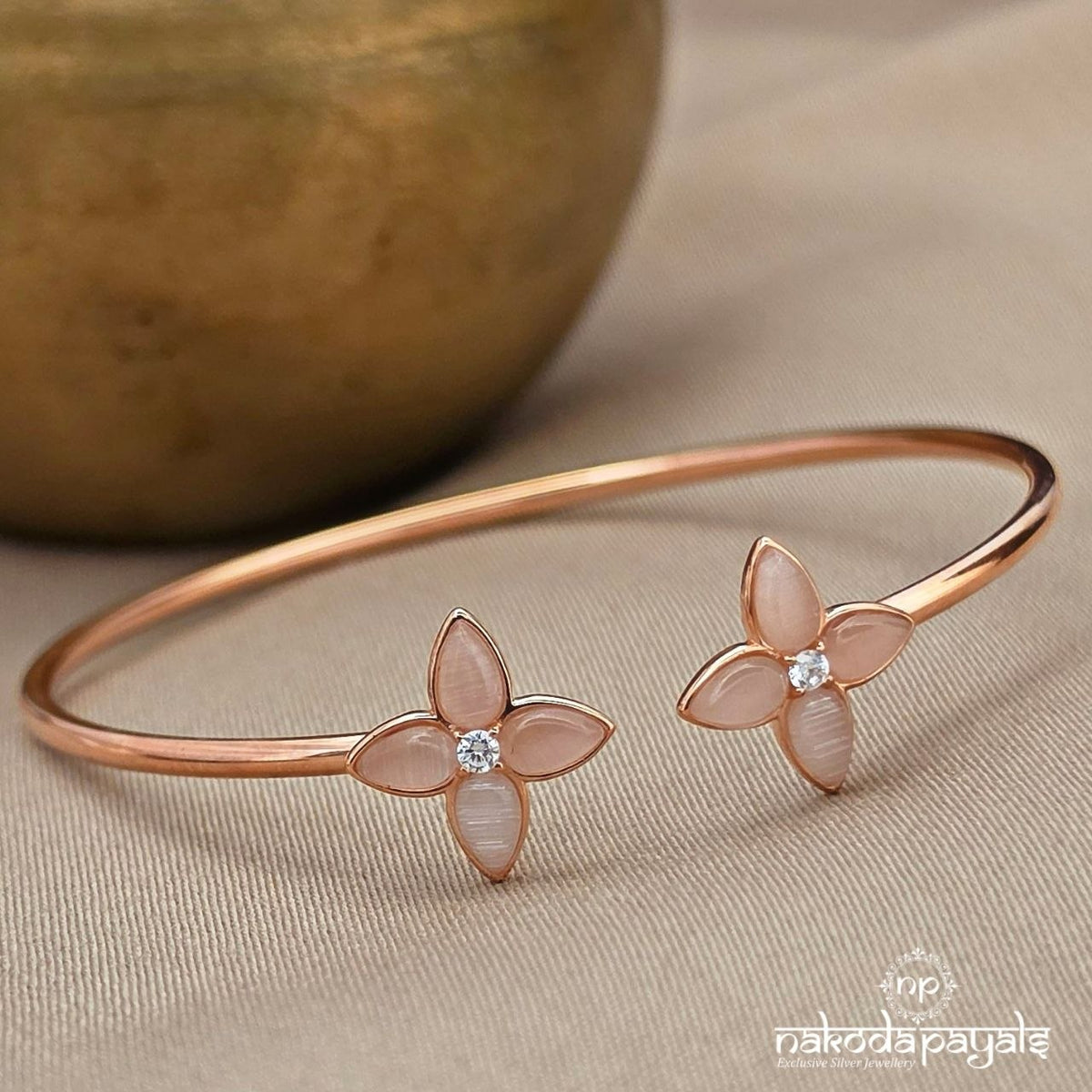 Rose gold Floral Adjustable Kada (St4207)