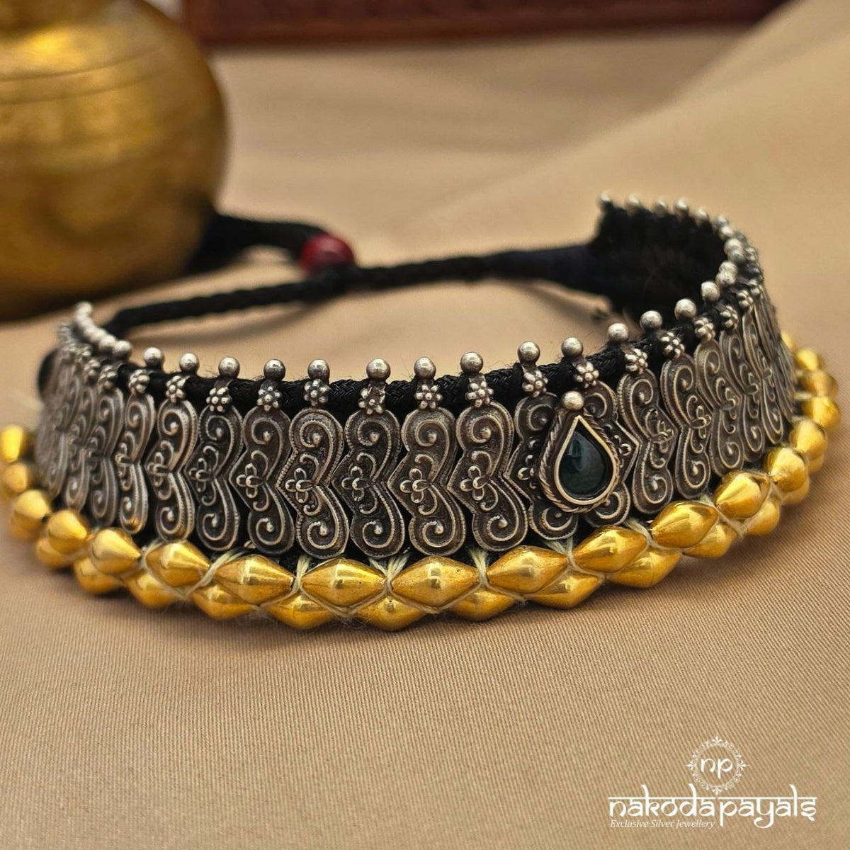 Green Drop Dual Tone Tushi Neckpiece (N12219)