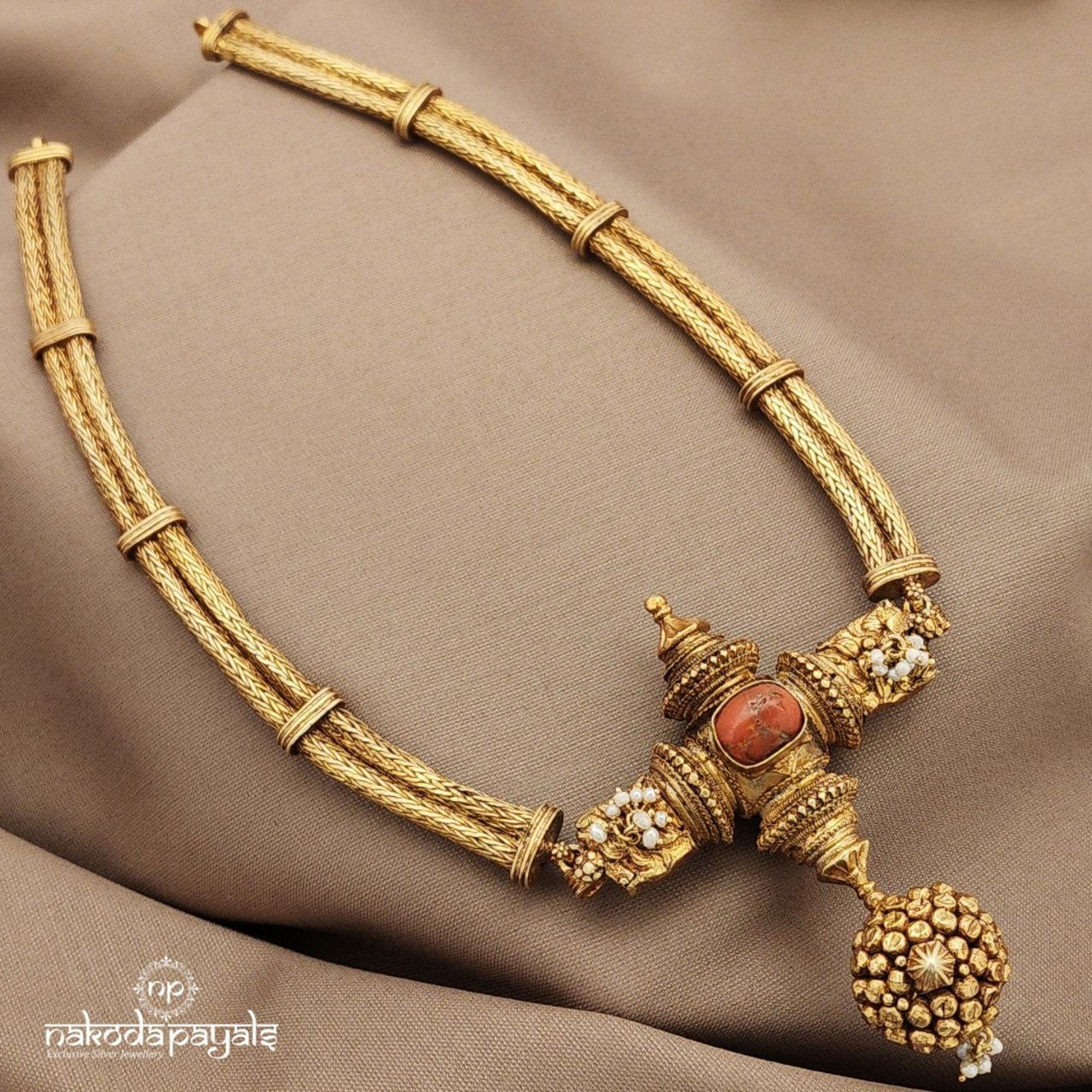 Coral Whisper Belted Neckpiece (Gn9231)