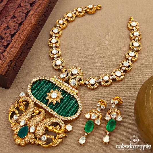 Graceful Emerald Flower Moissanite Neckpiece With Earrings (Gn10421)